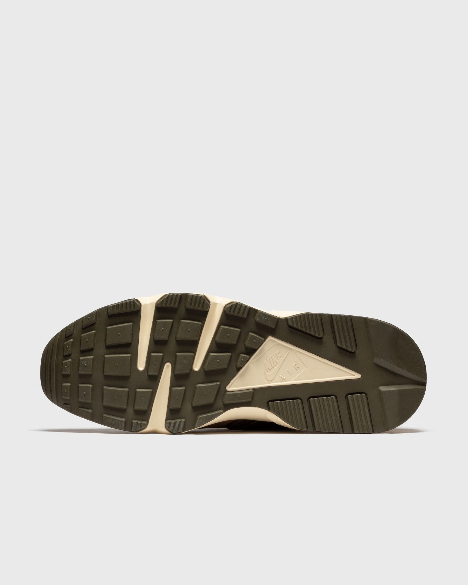 Nike x Stussy Air Huarache LE "Desert Oak"