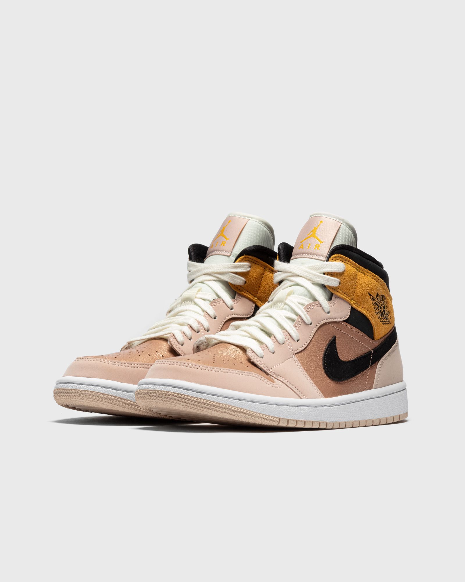 WMNS Air Jordan 1 Mid SE