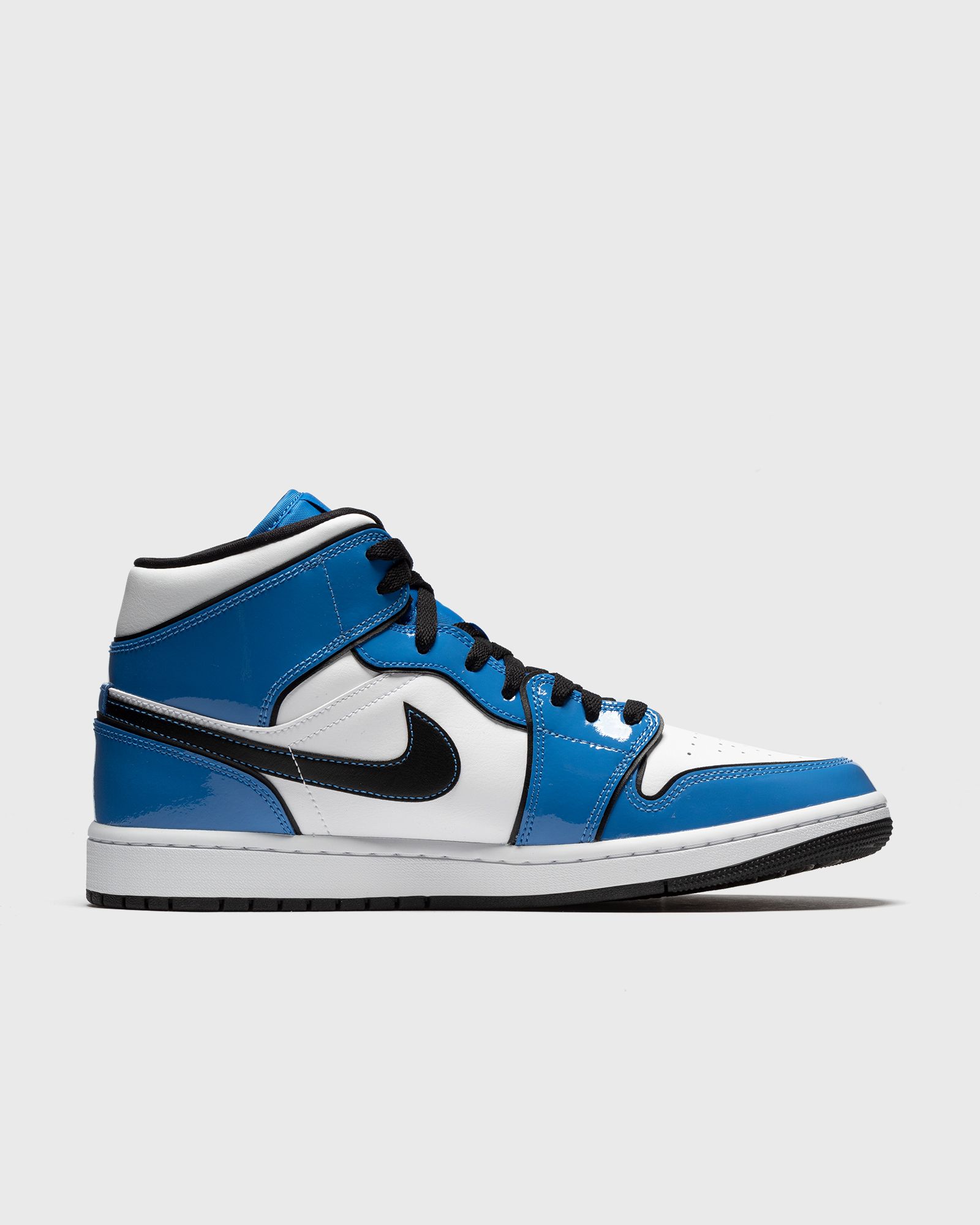 Air Jordan 1 Mid SE "Signal Blue"
