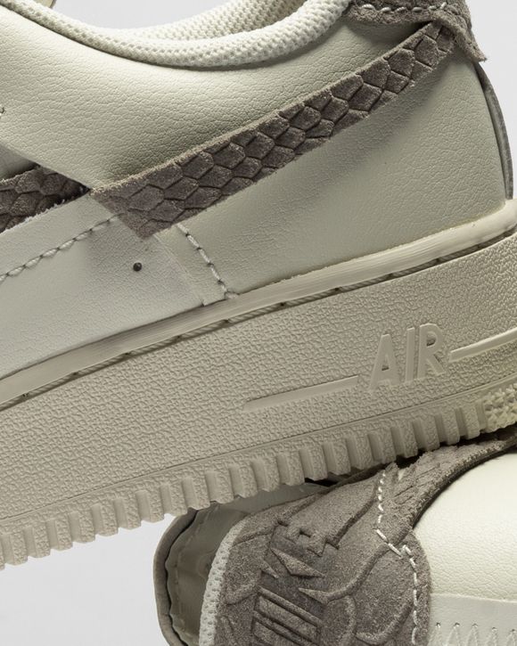 WMNS Air Force 1 LXX