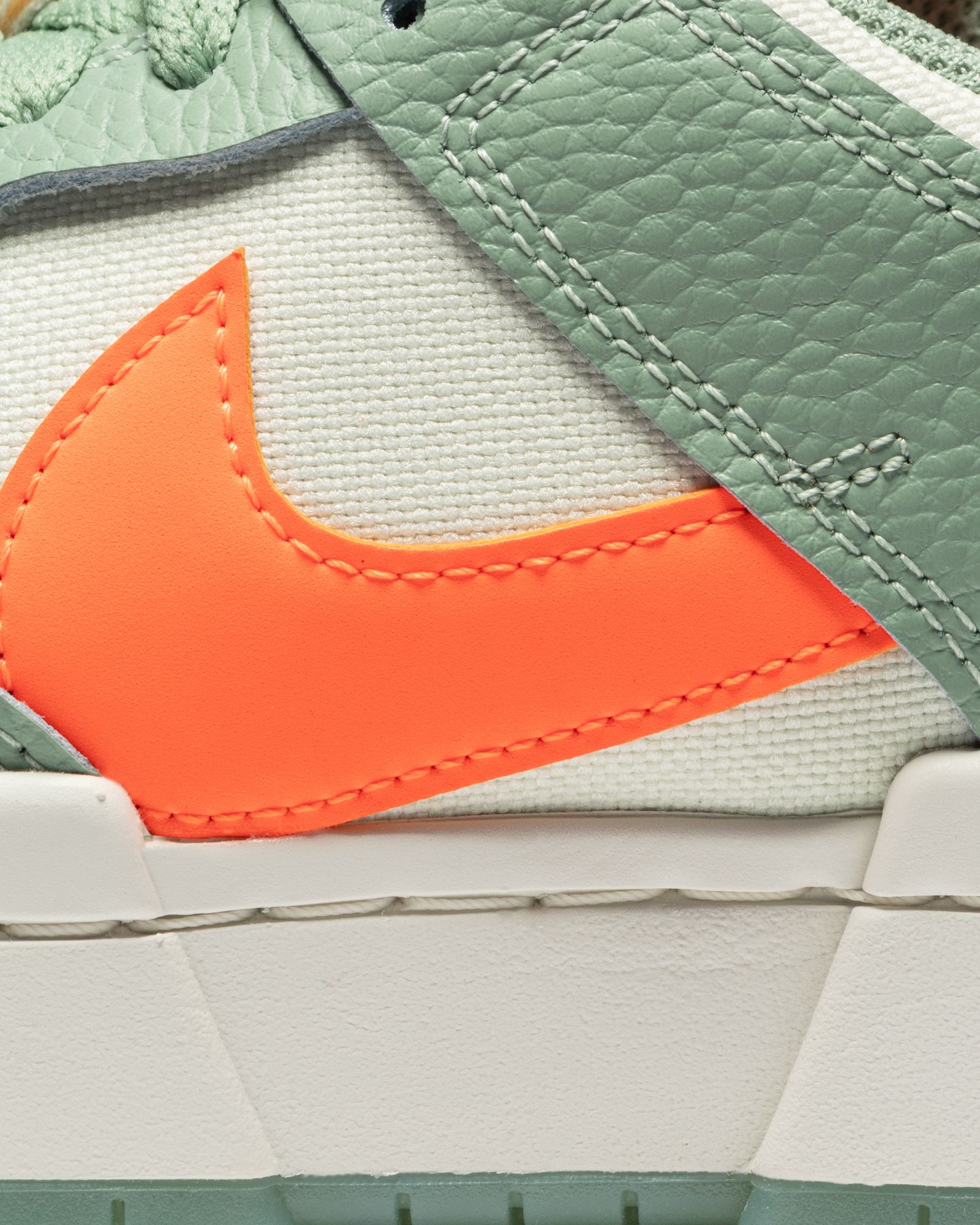 WMNS DUNK LOW DISRUPT