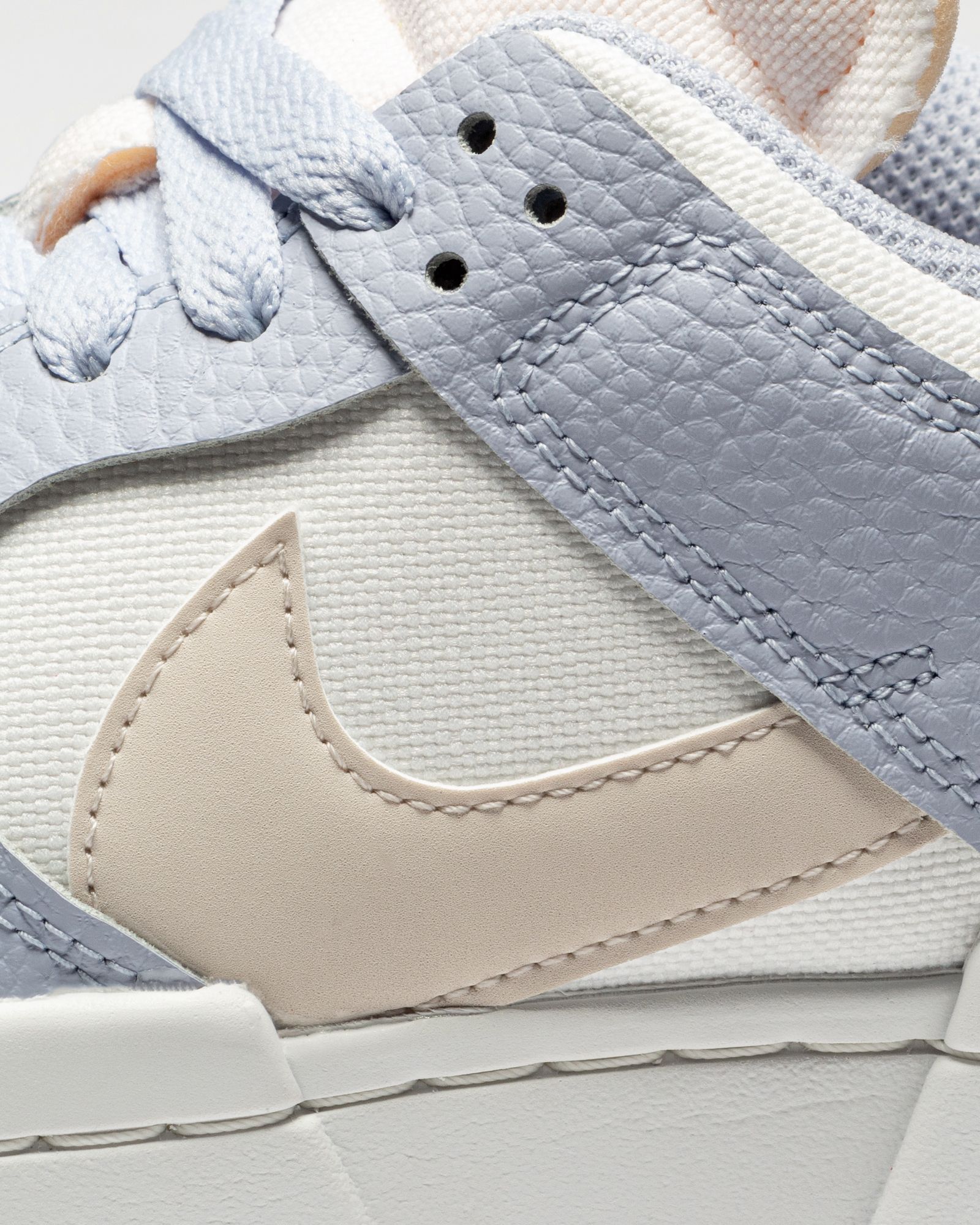 WMNS DUNK LOW DISRUPT