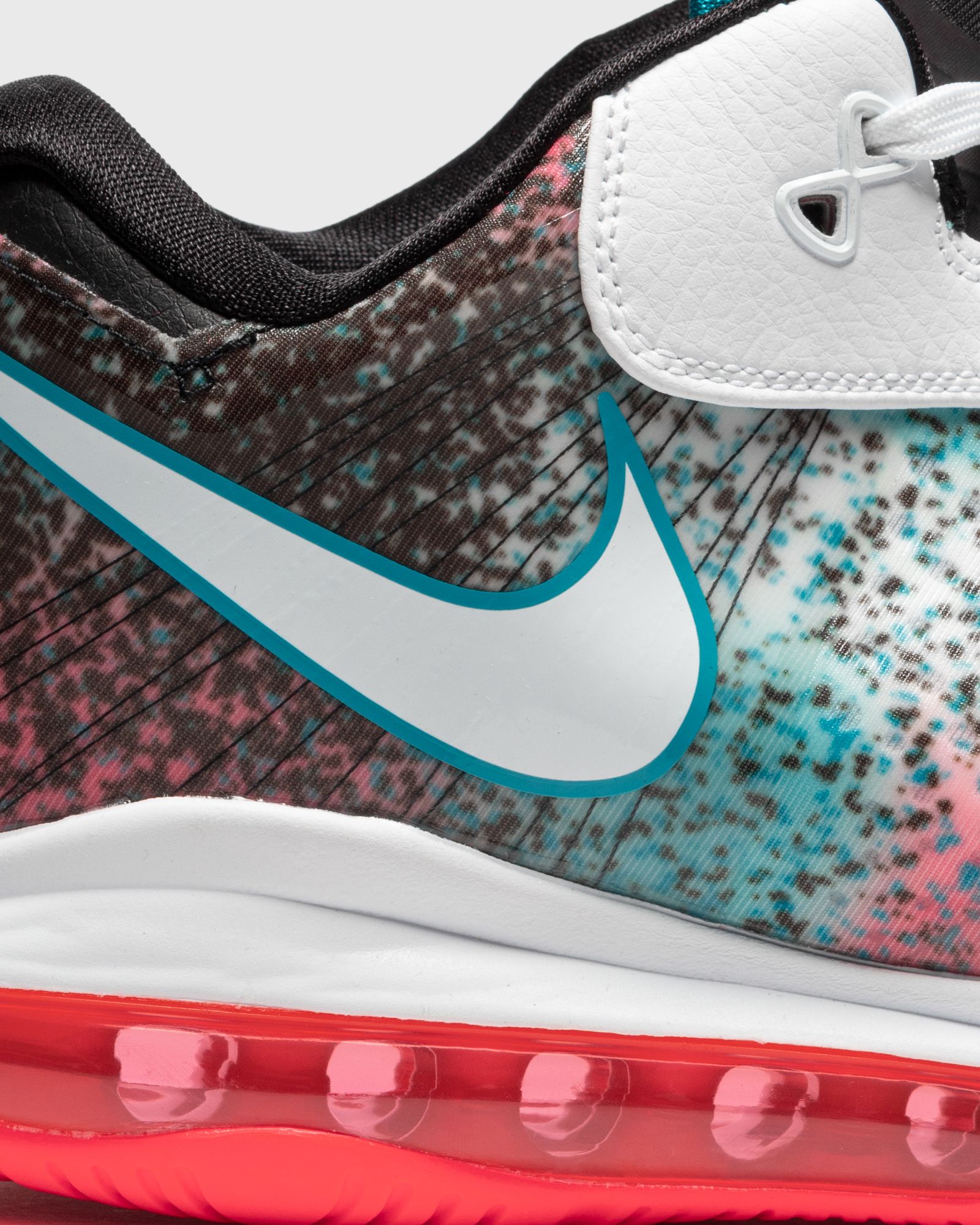 Lebron 8 V/2 Low QS 'Miami Nights'