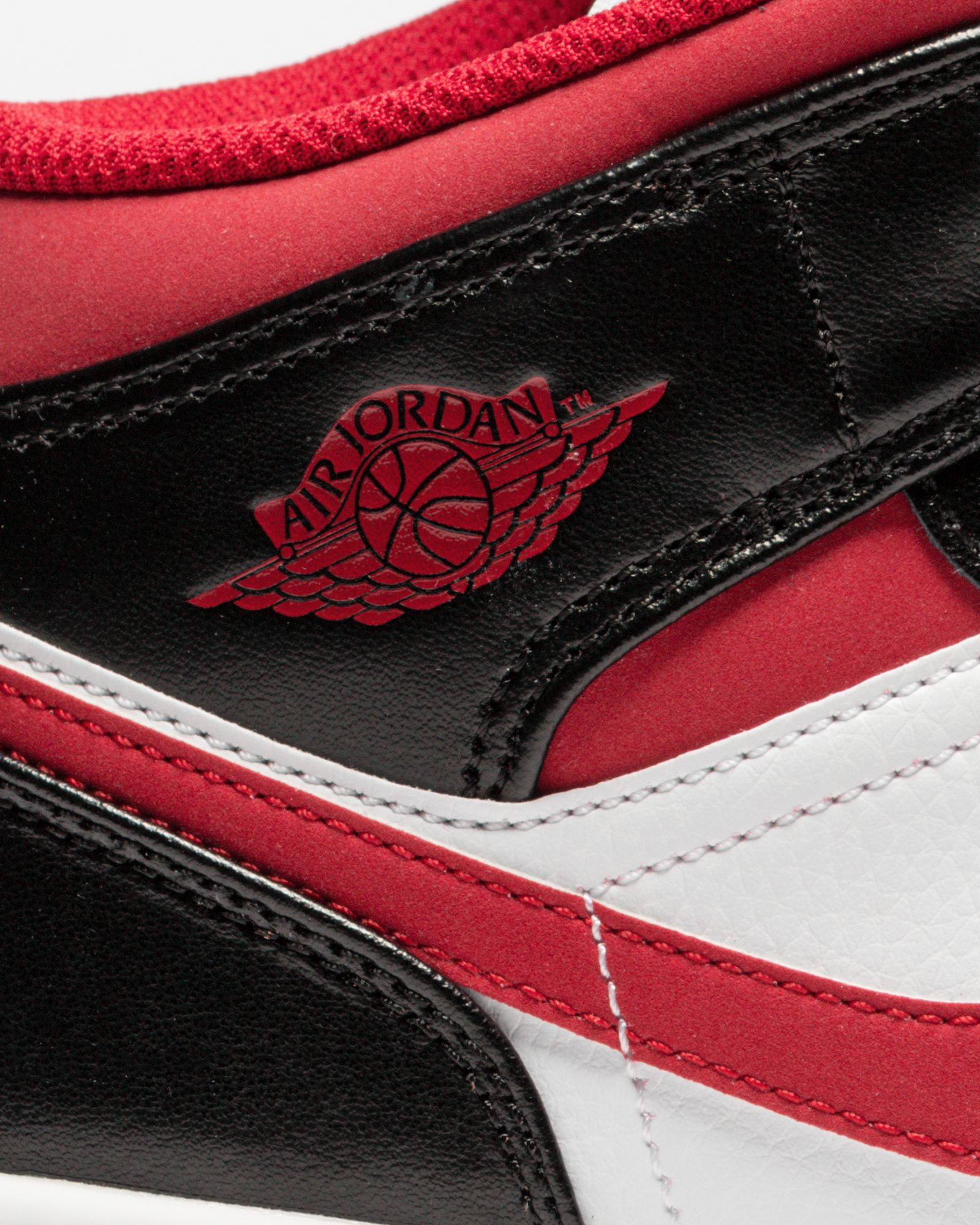Air Jordan 1 Mid (GS) 'Metallic Red'