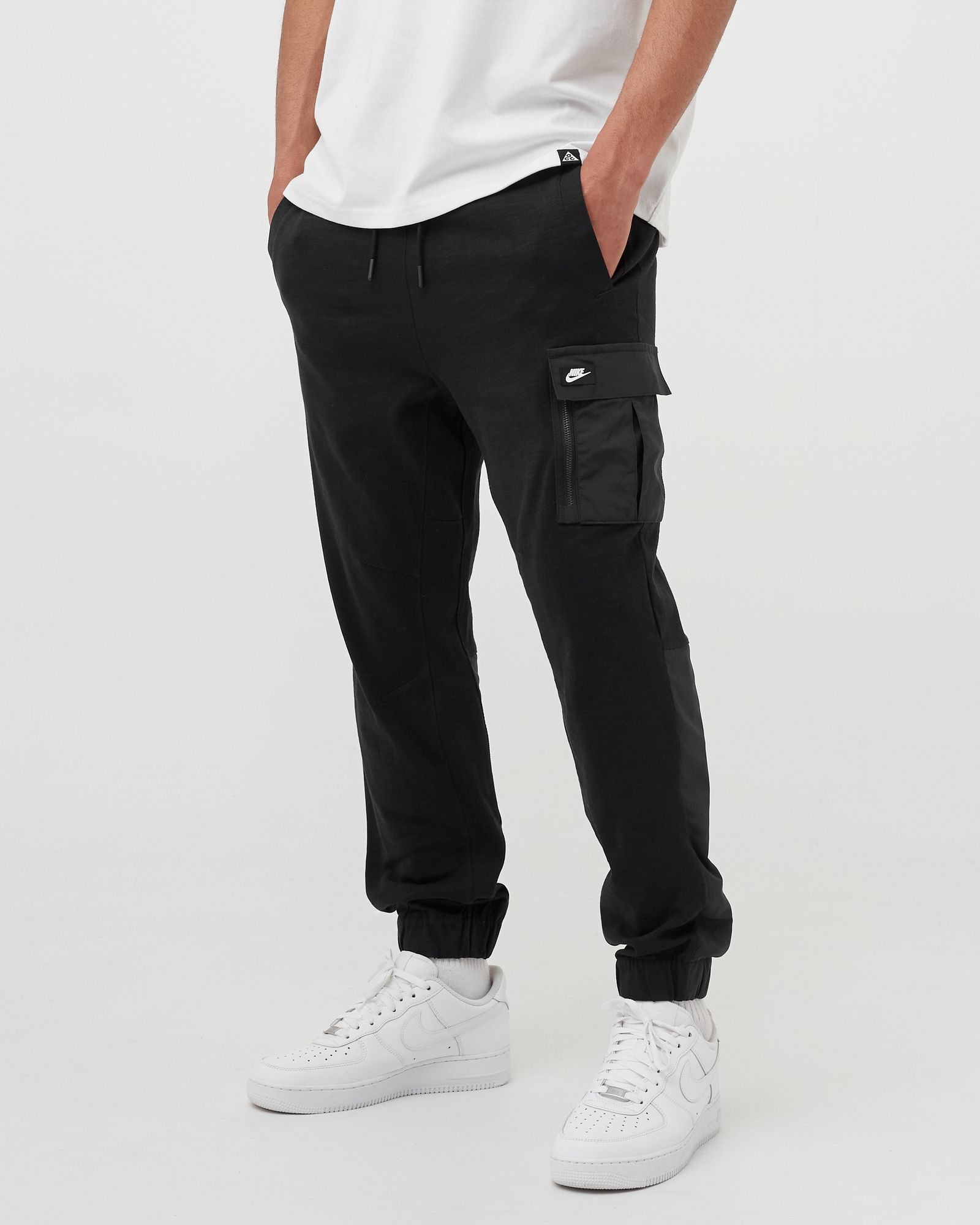 Lightweight Essential Pants