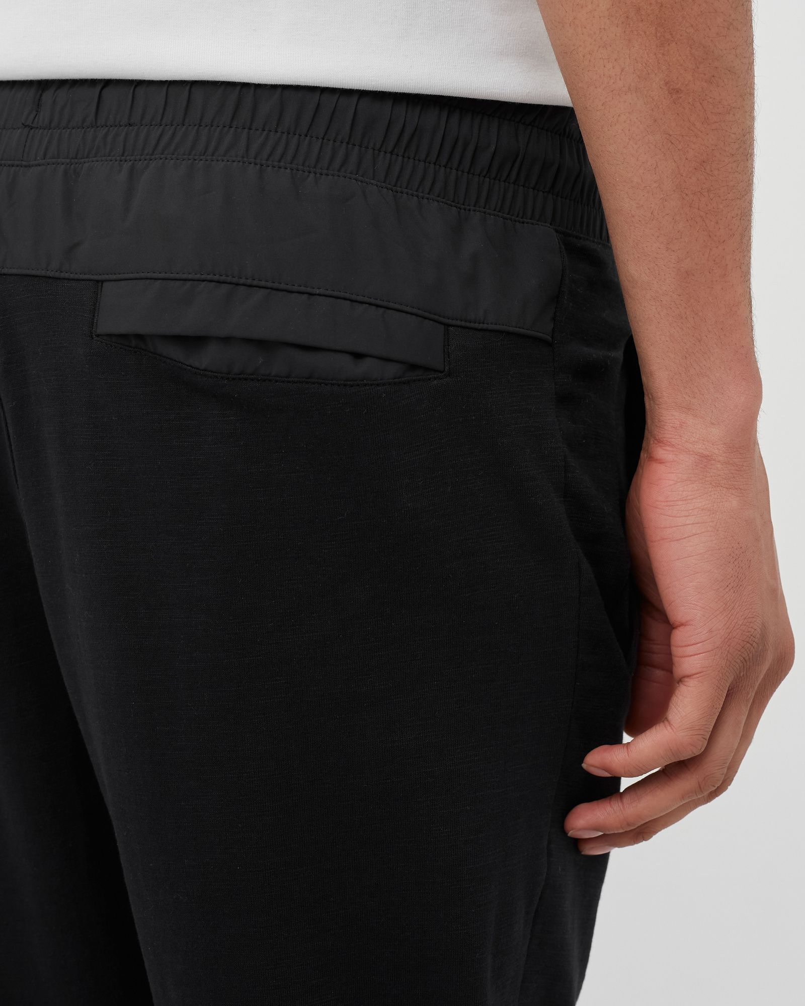 Lightweight Essential Pants