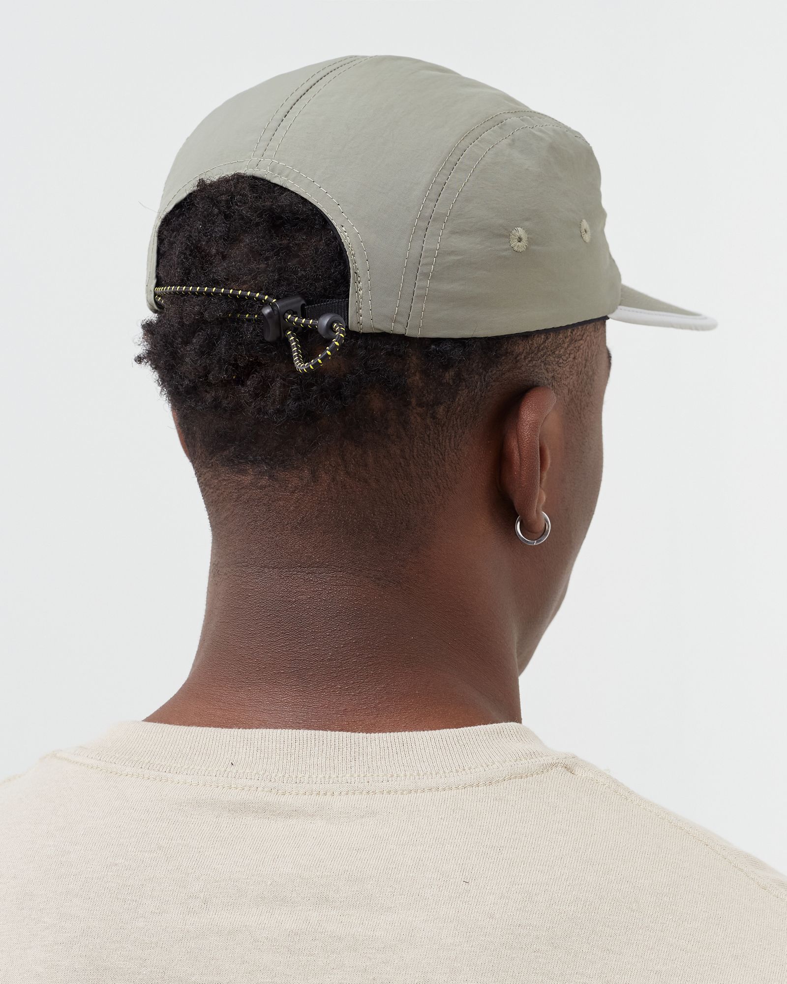 EQUIPMENT 5 PANEL CAP