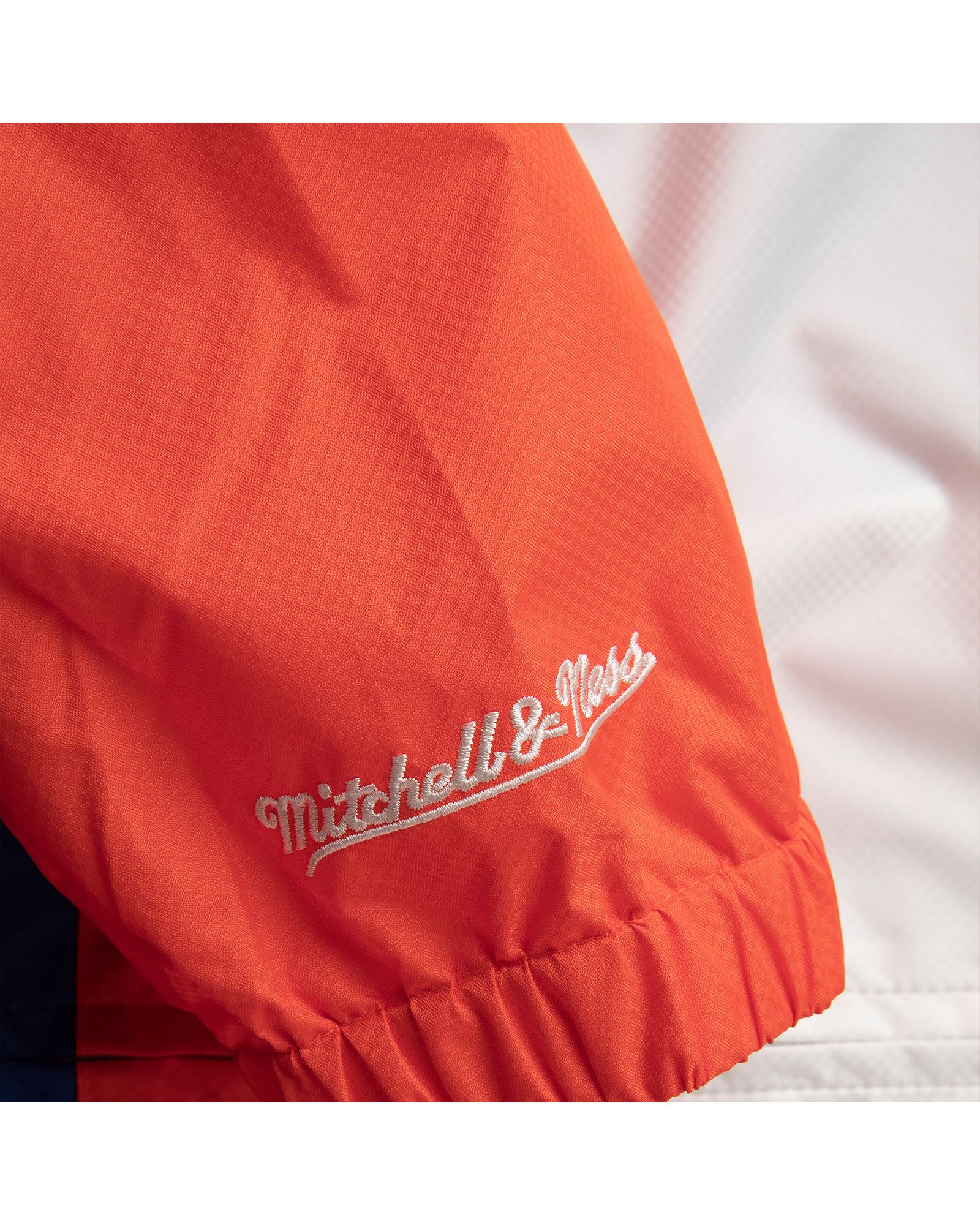 NEW YORK KNICKS Margin of Victory Windbreaker