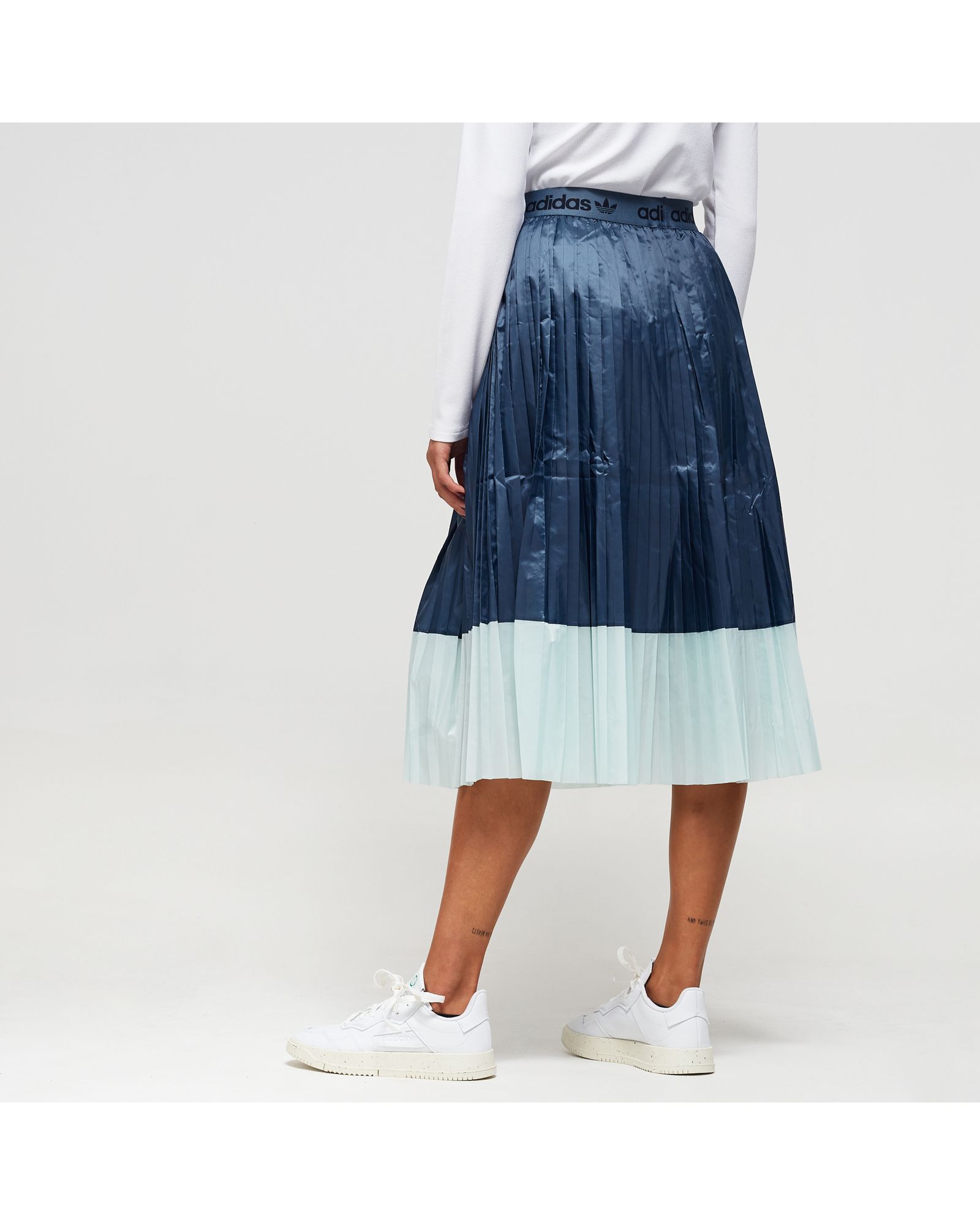 PLEATED SKIRT