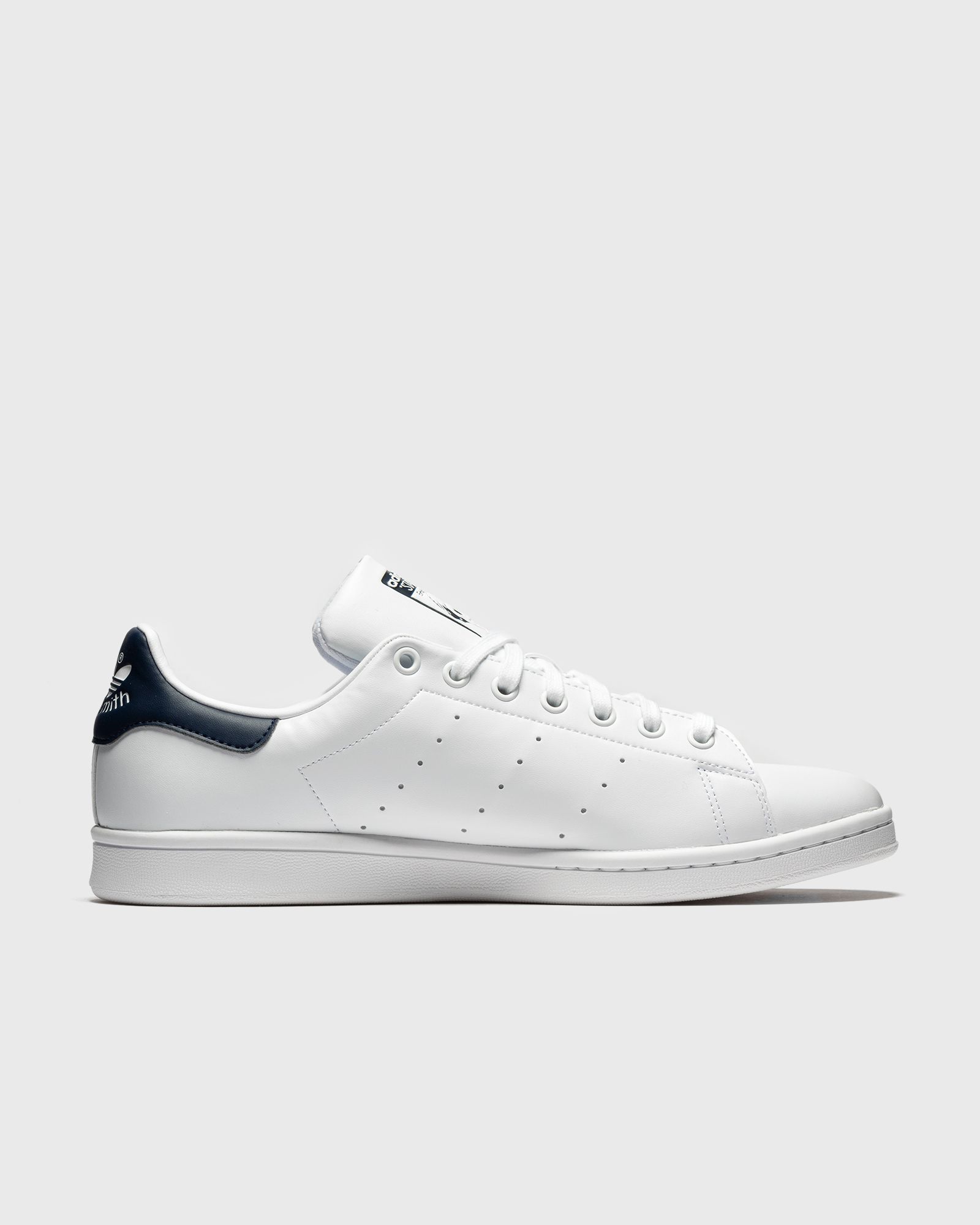 STAN SMITH