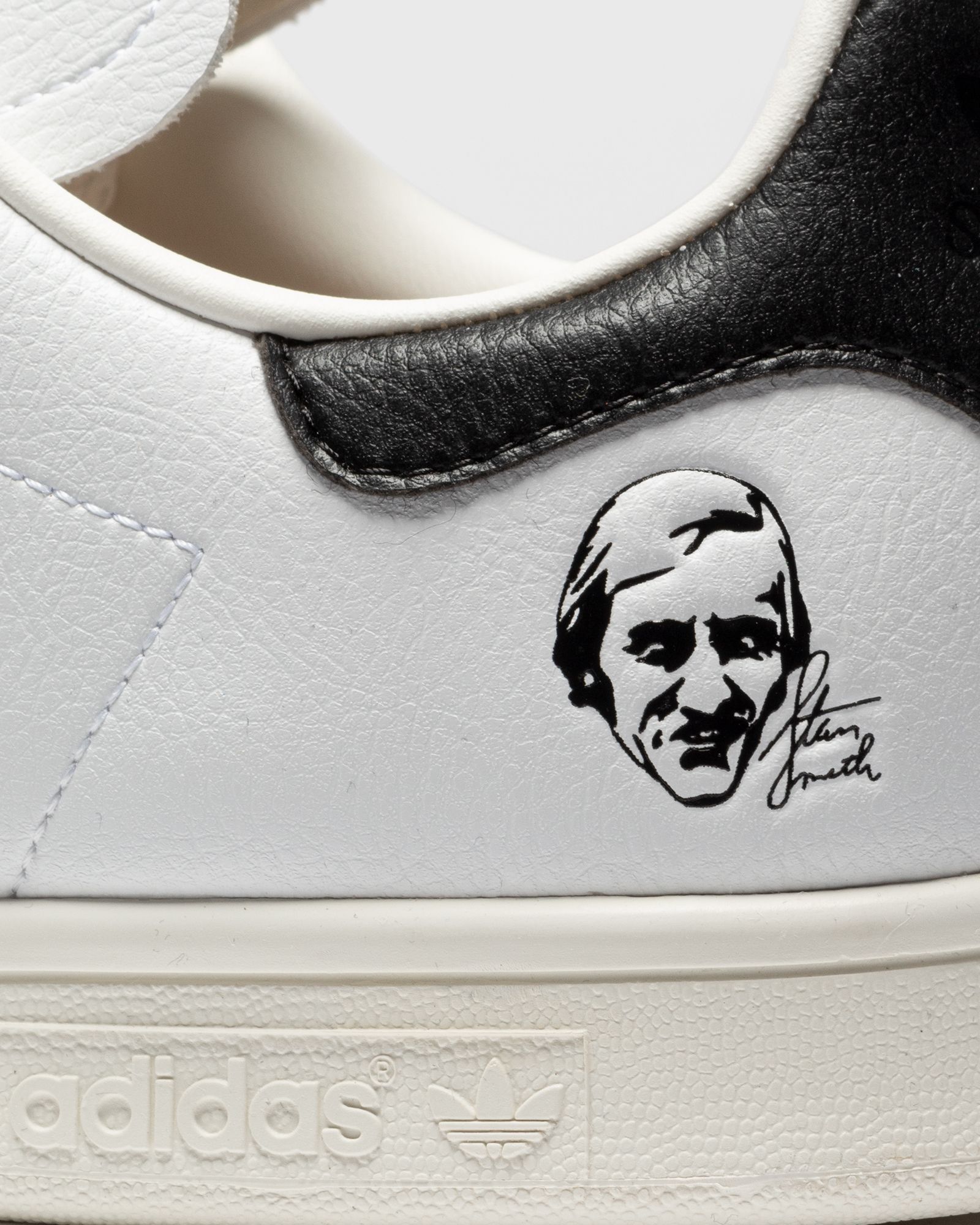 STAN SMITH