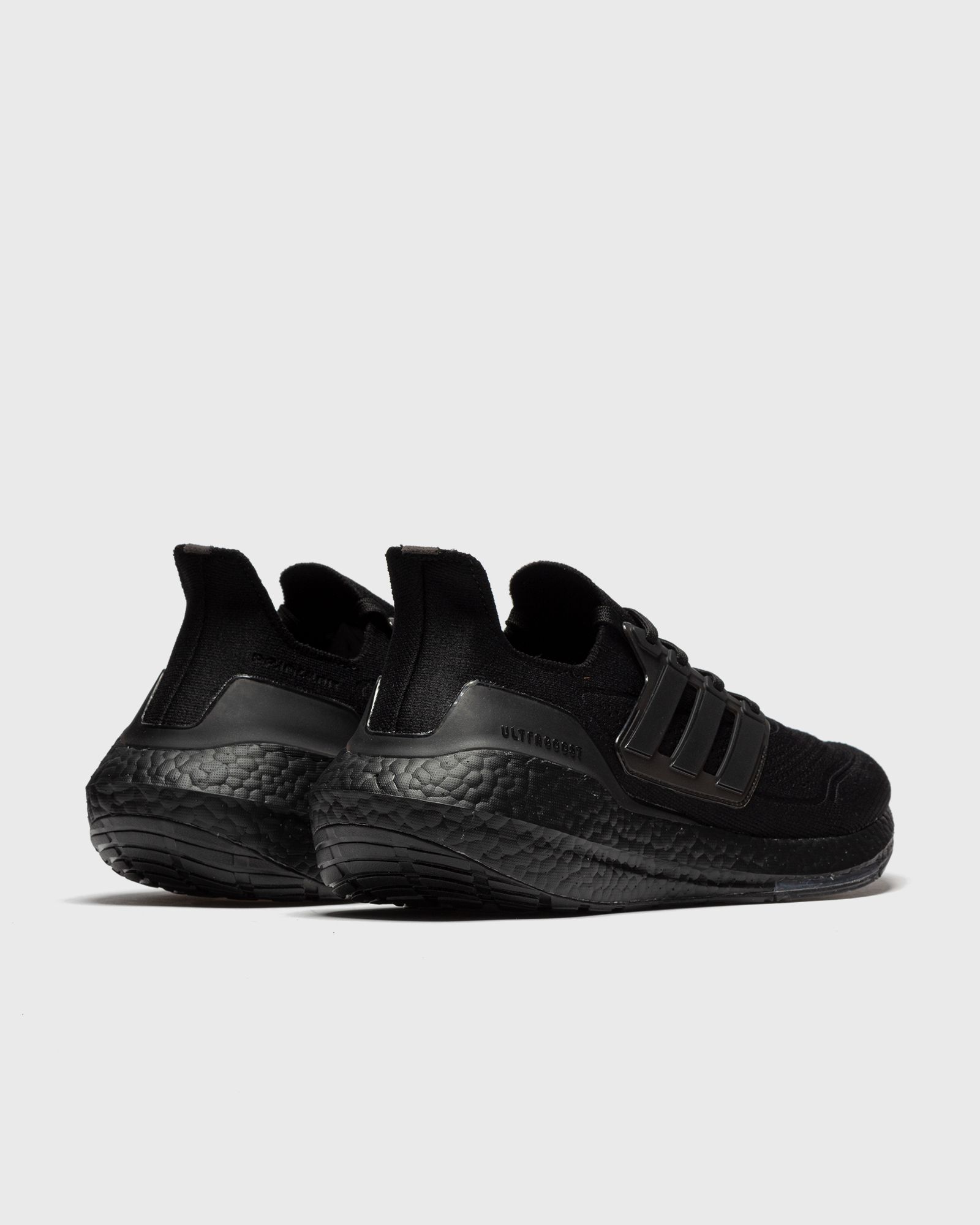 ULTRABOOST 21 'TRIPLE BLACK'