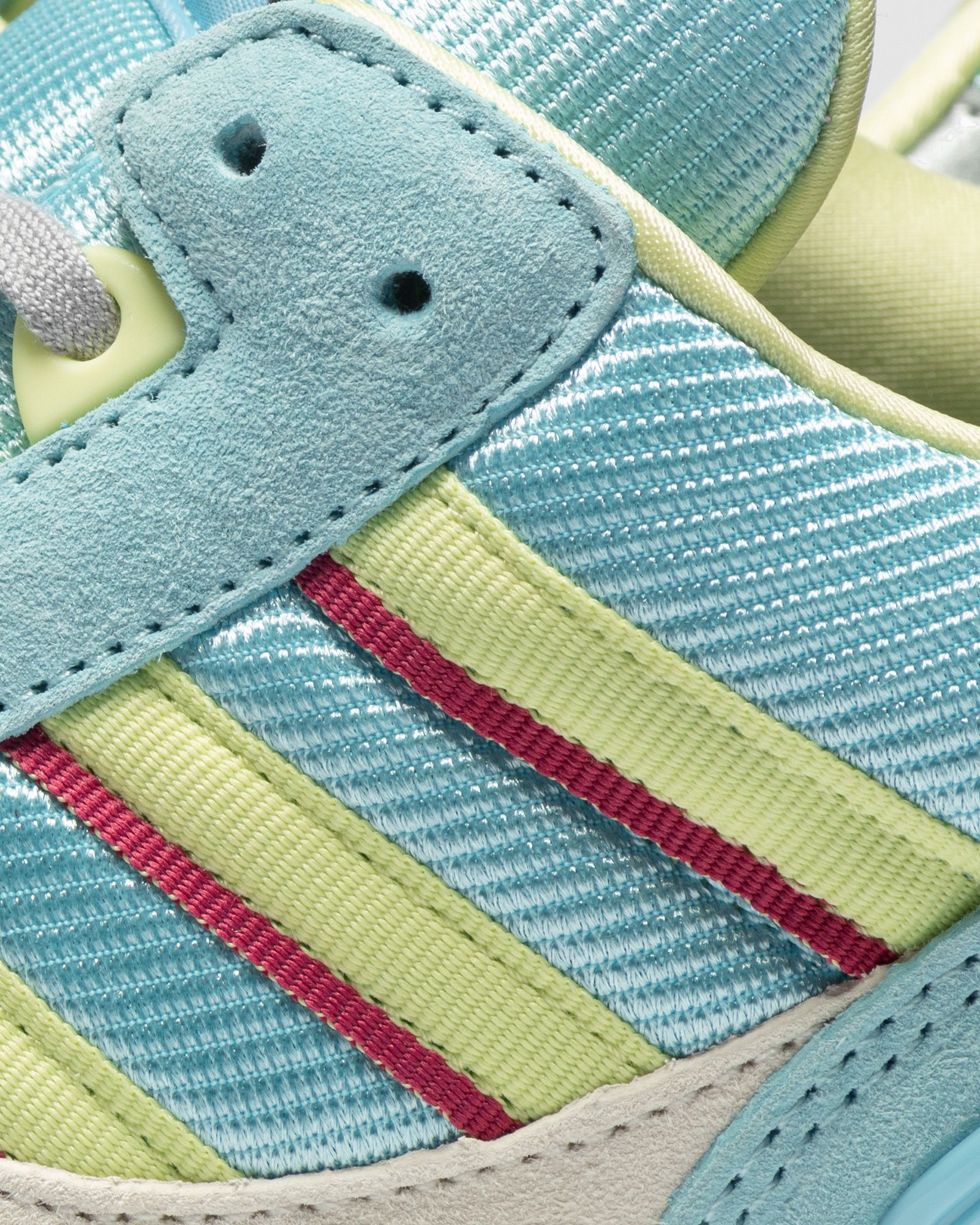 WMNS ZX 8000