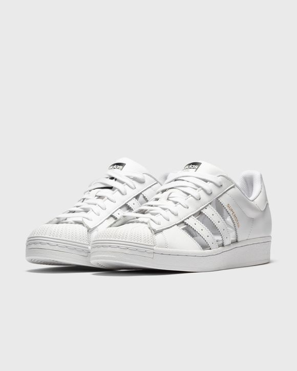 SUPERSTAR
