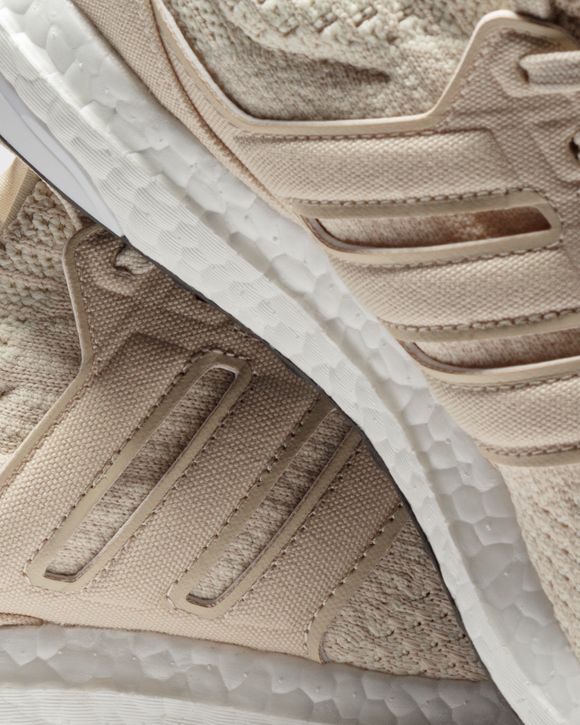 ULTRABOOST 5.0 DNA