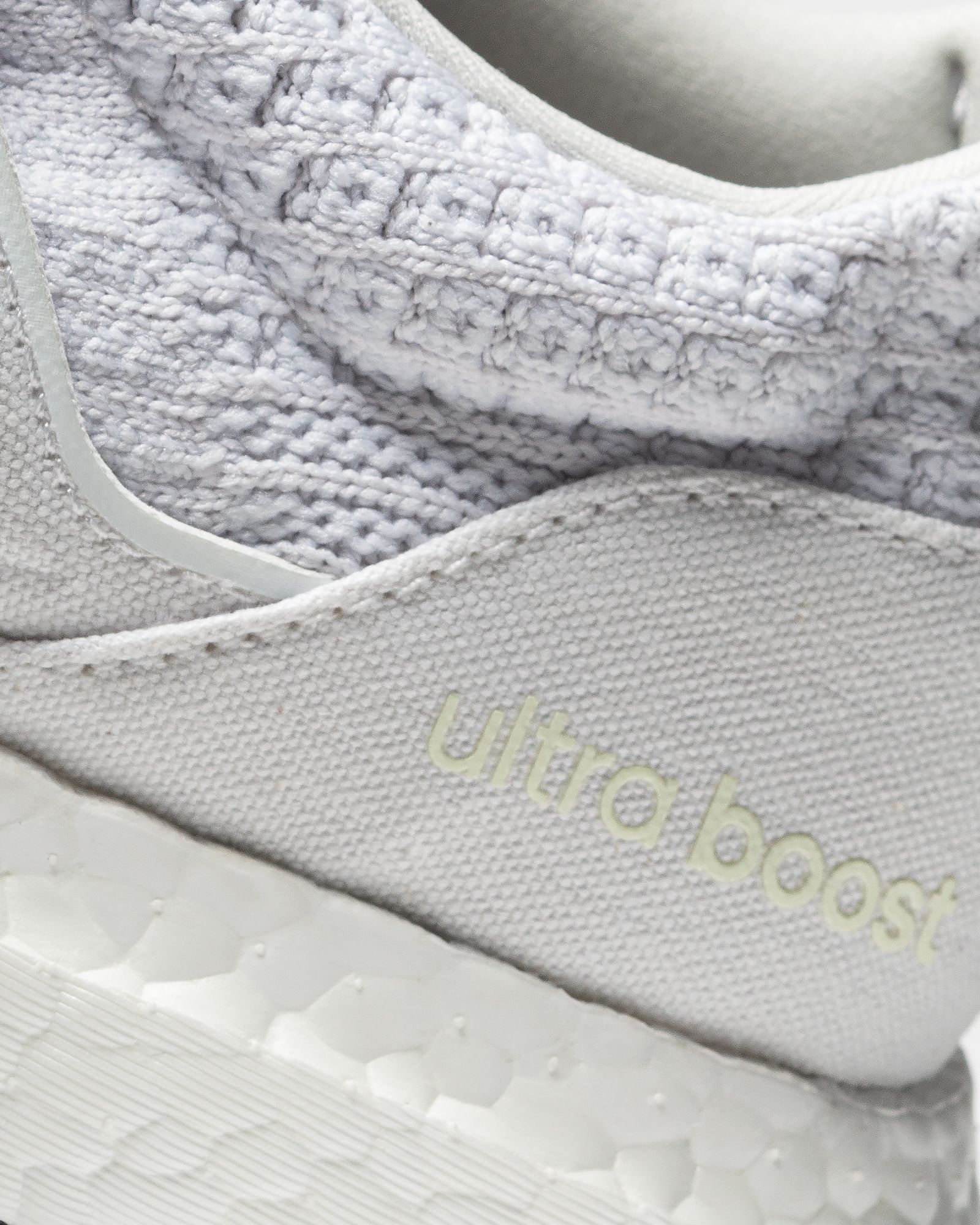 WMNS ULTRABOOST 5.0 DNA 
