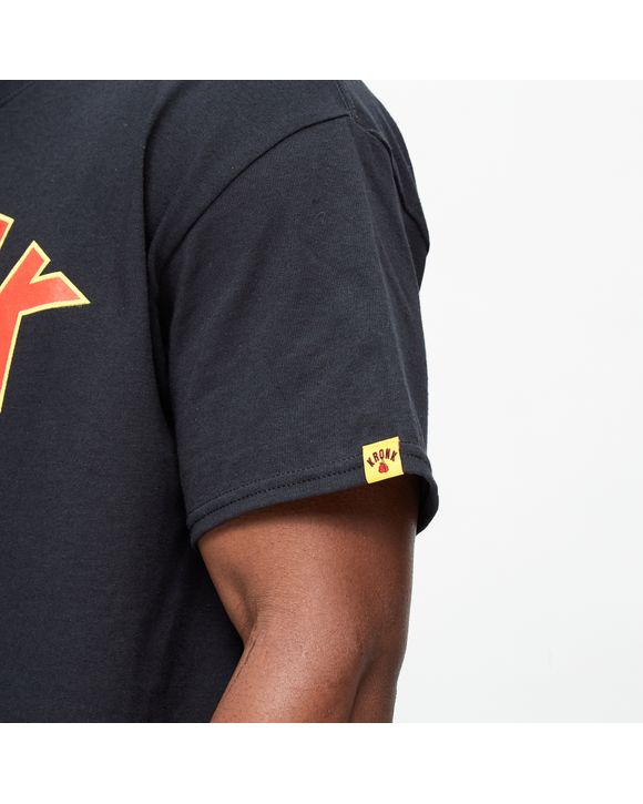 Gloves Tee
