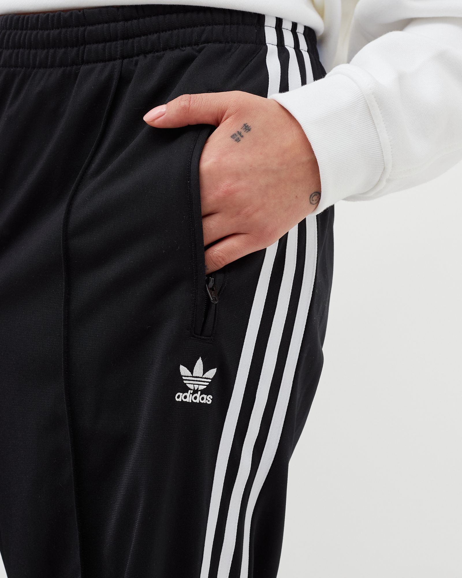 WMNS adicolor Classics Firebird Track Pant