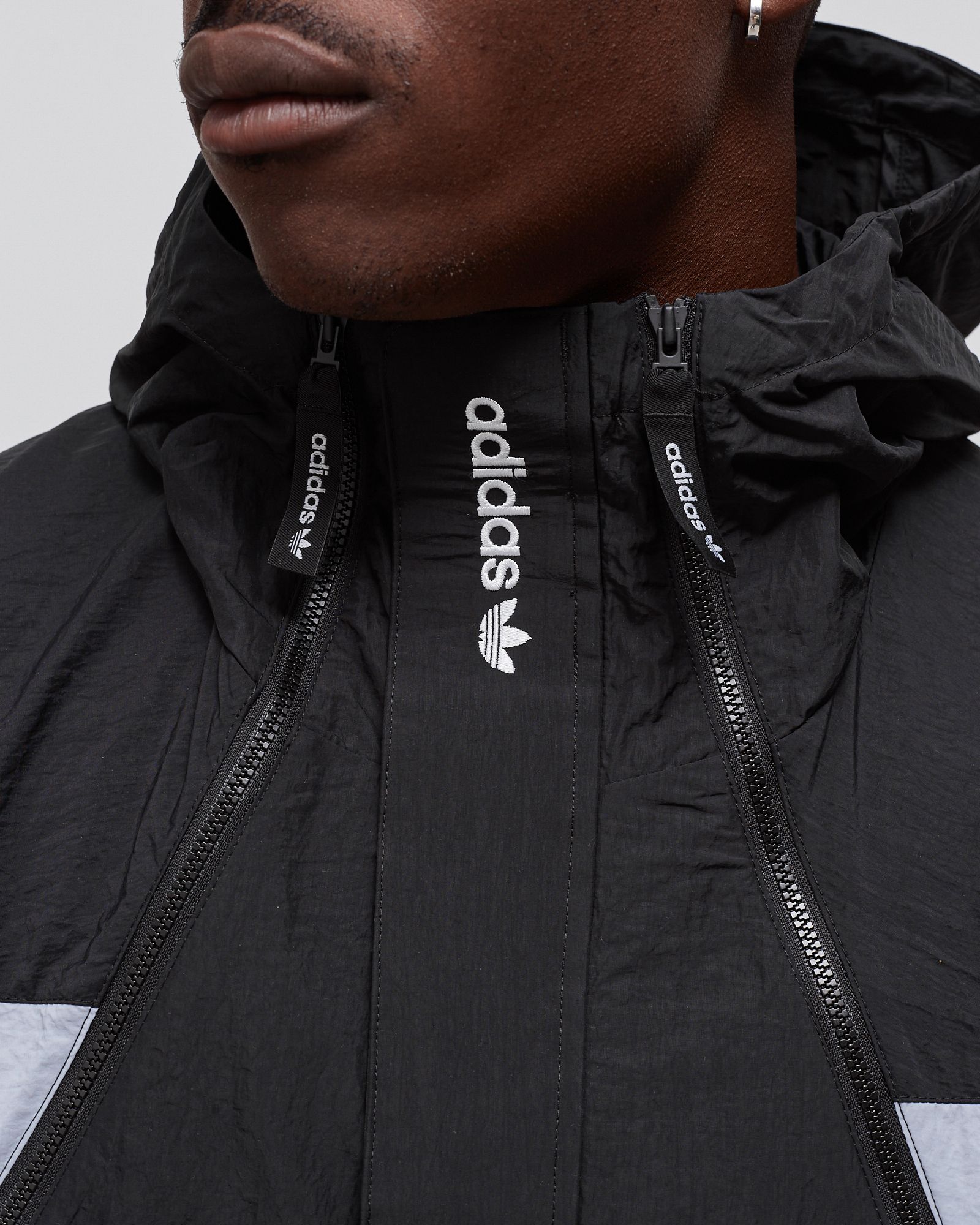 ADVENTURE MISHMASH WINDBREAKER