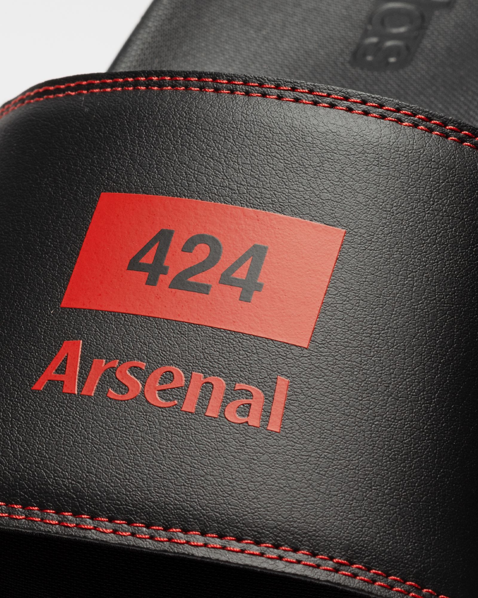 Adidas x ARSENAL x 424 Adilette Comfort