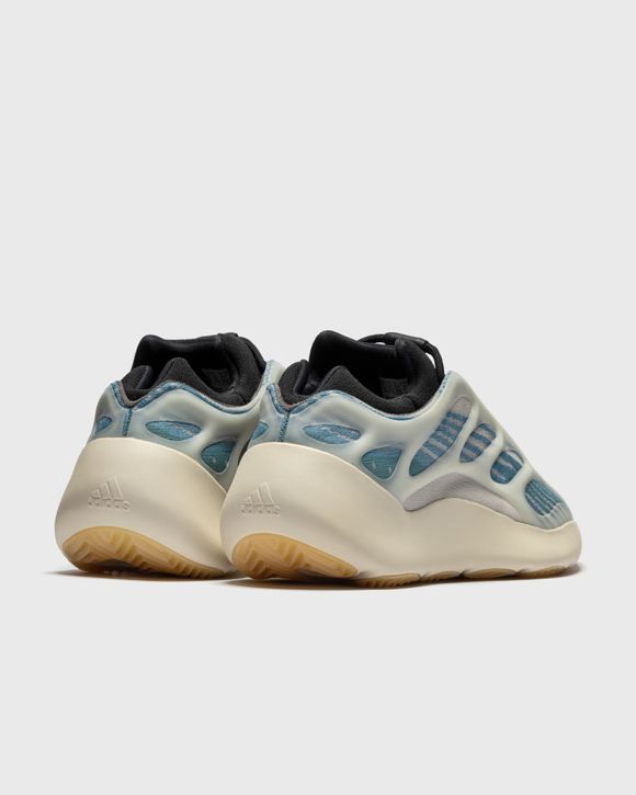 Bstn store yeezy 700