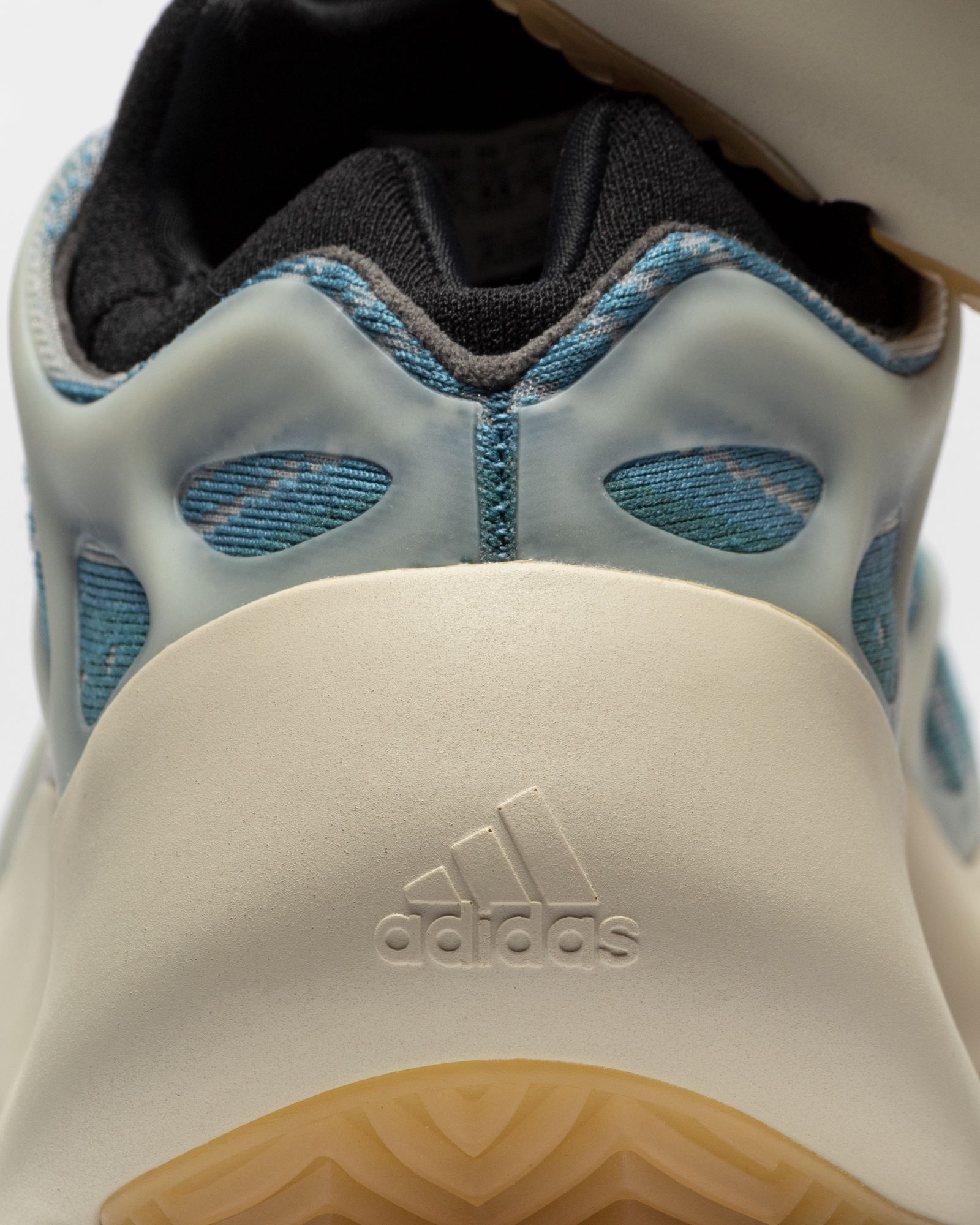 YEEZY 700 V3 "KYANITE"