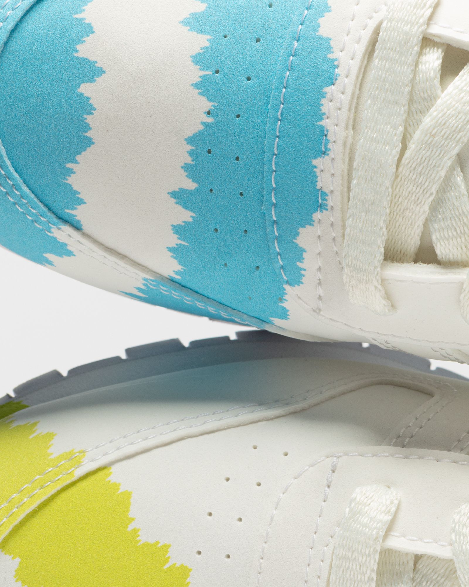 WMNS Classic Leather X Collina Strada