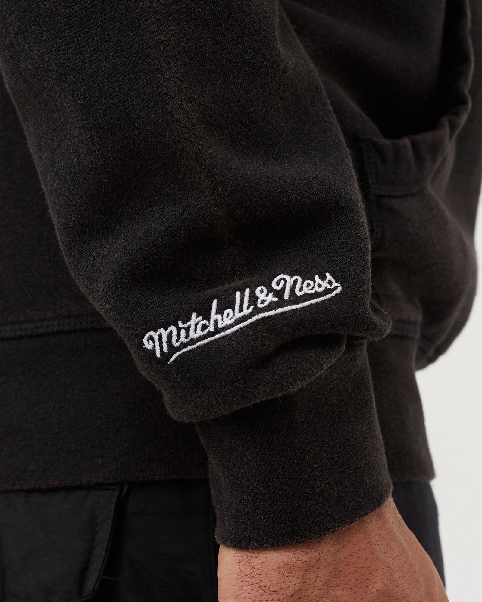 CHICAGO BULLS Worn Logo Hoodie