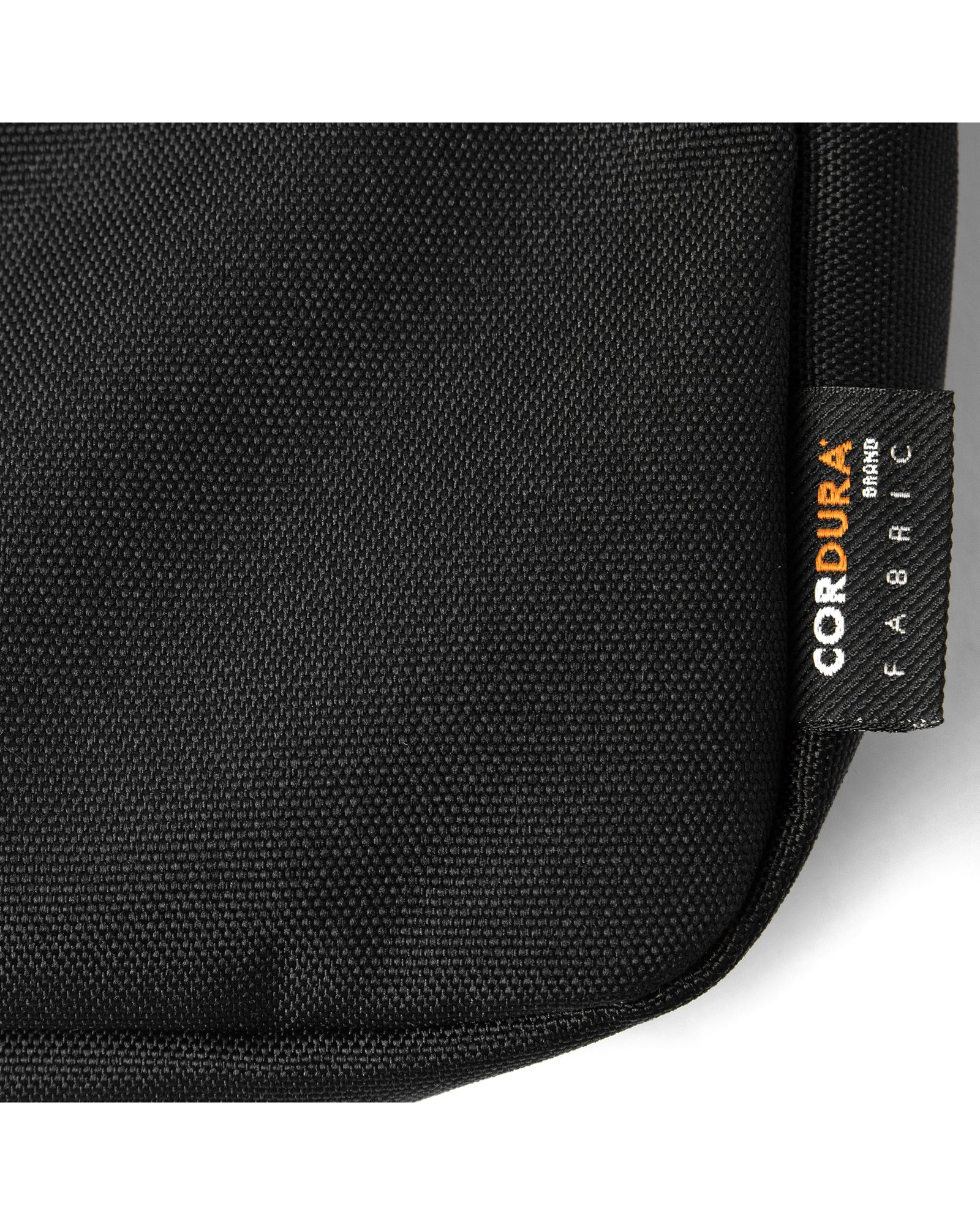 PAYTON SHOULDER POUCH