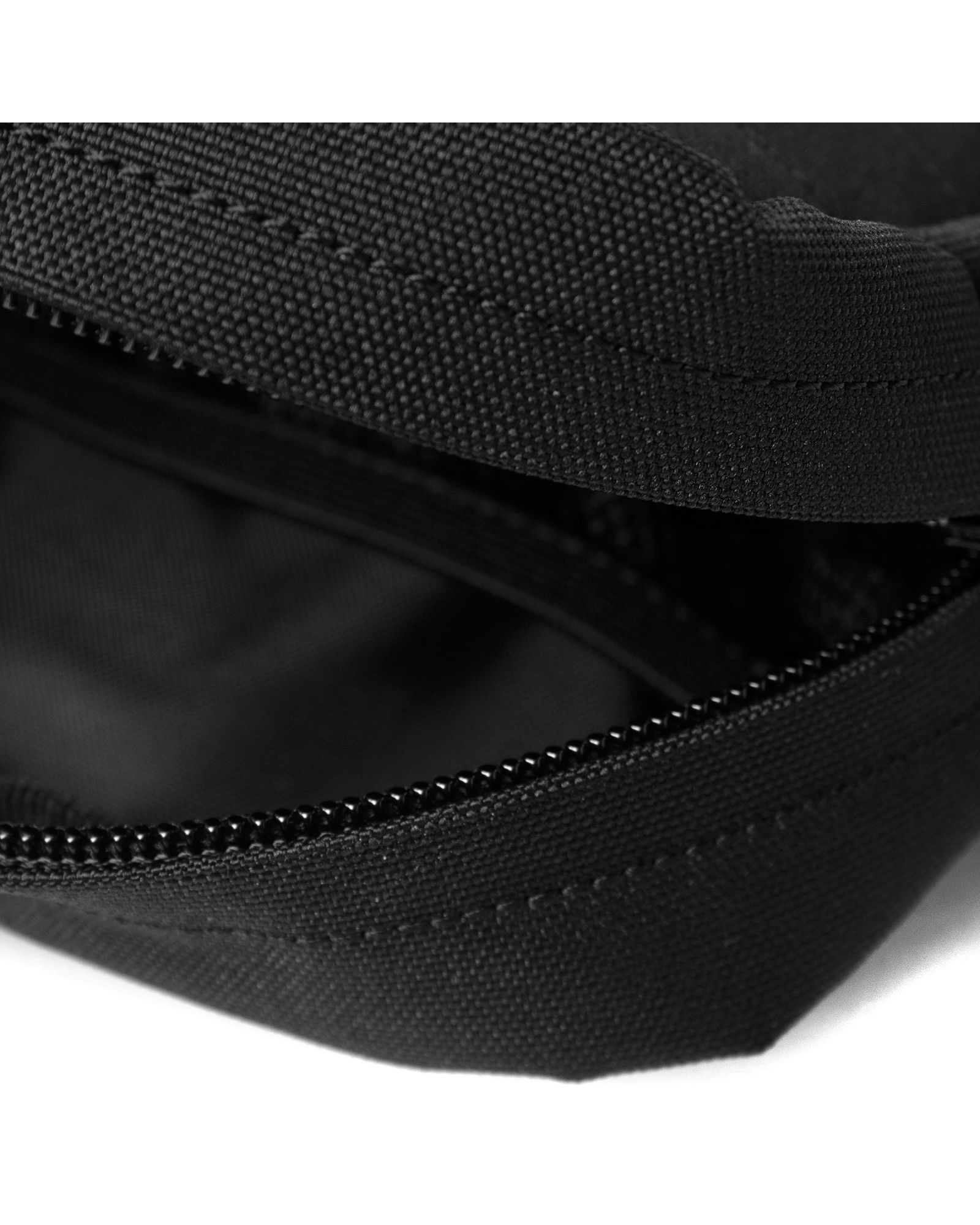 PAYTON SHOULDER POUCH