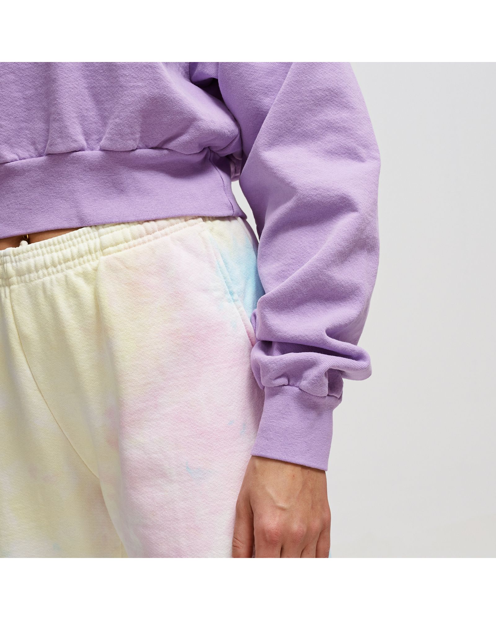 WMNS Essential Crop Crew Sweatshirt