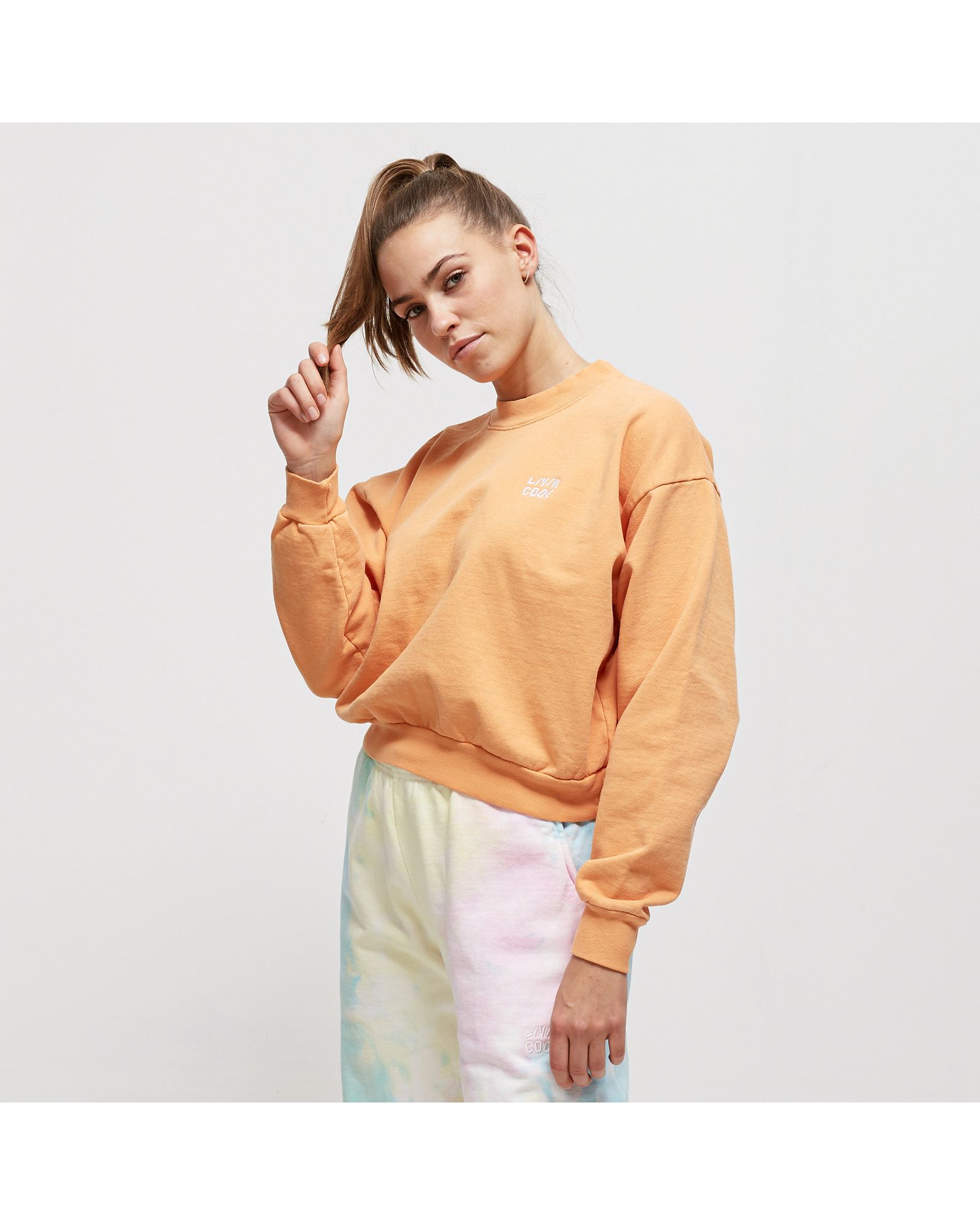 WMNS Essential Crewneck sweatshirt