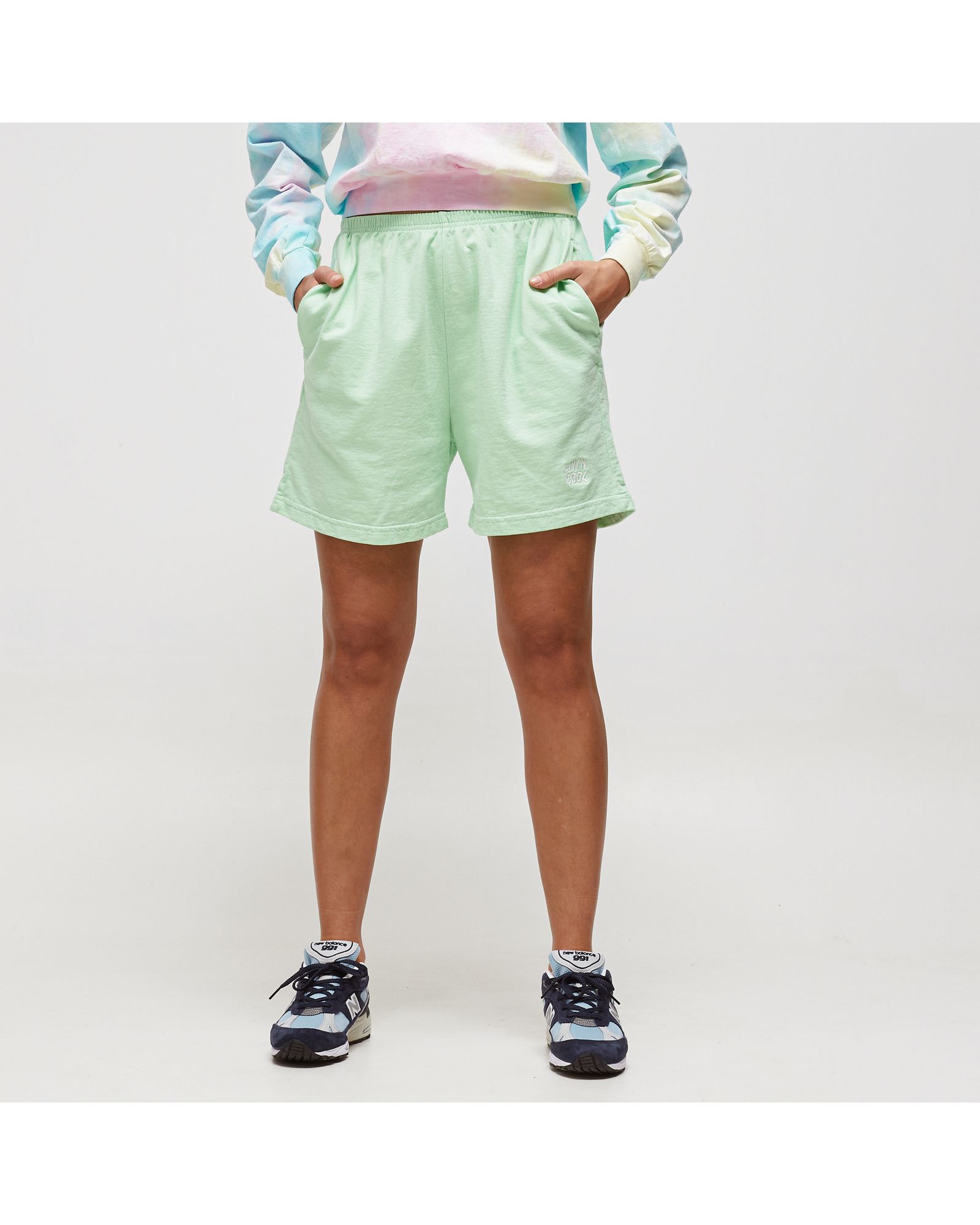 WMNS Essential Shorts
