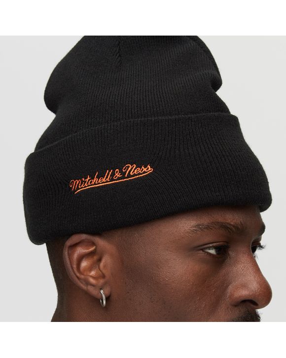 New York Knicks Team Logo Cuff Knit Beanie