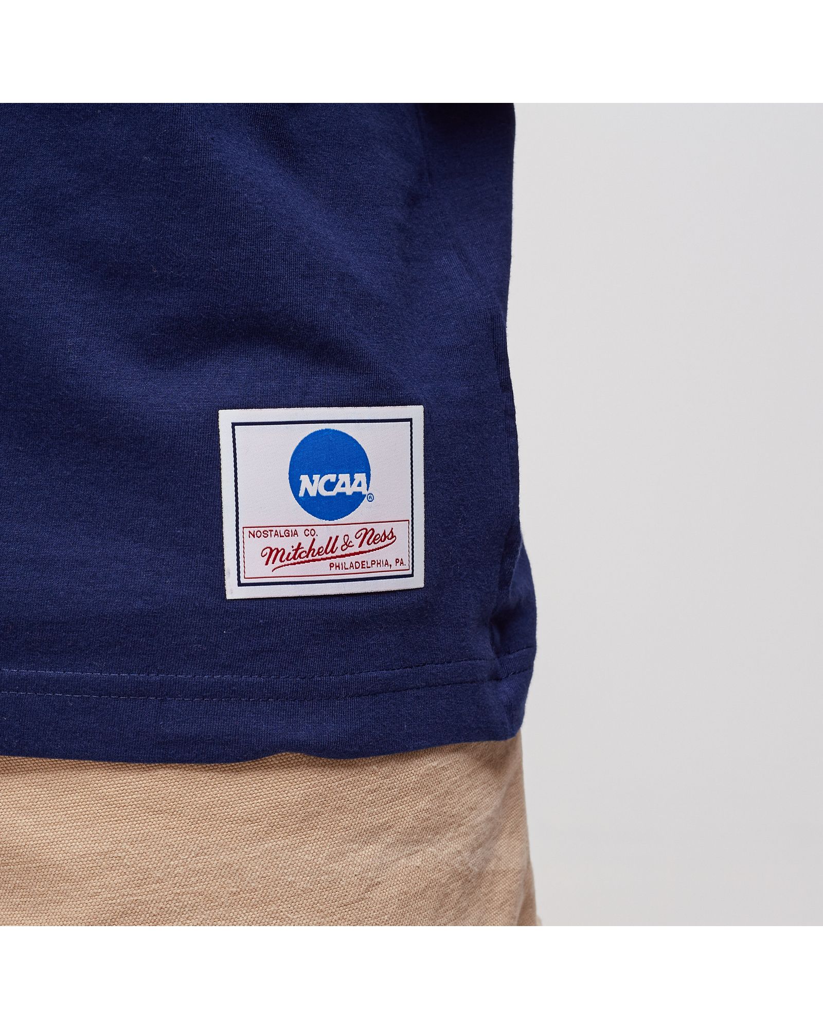 GEORGE TOWN HOYAS - EMBROIDERED LOGO TEE