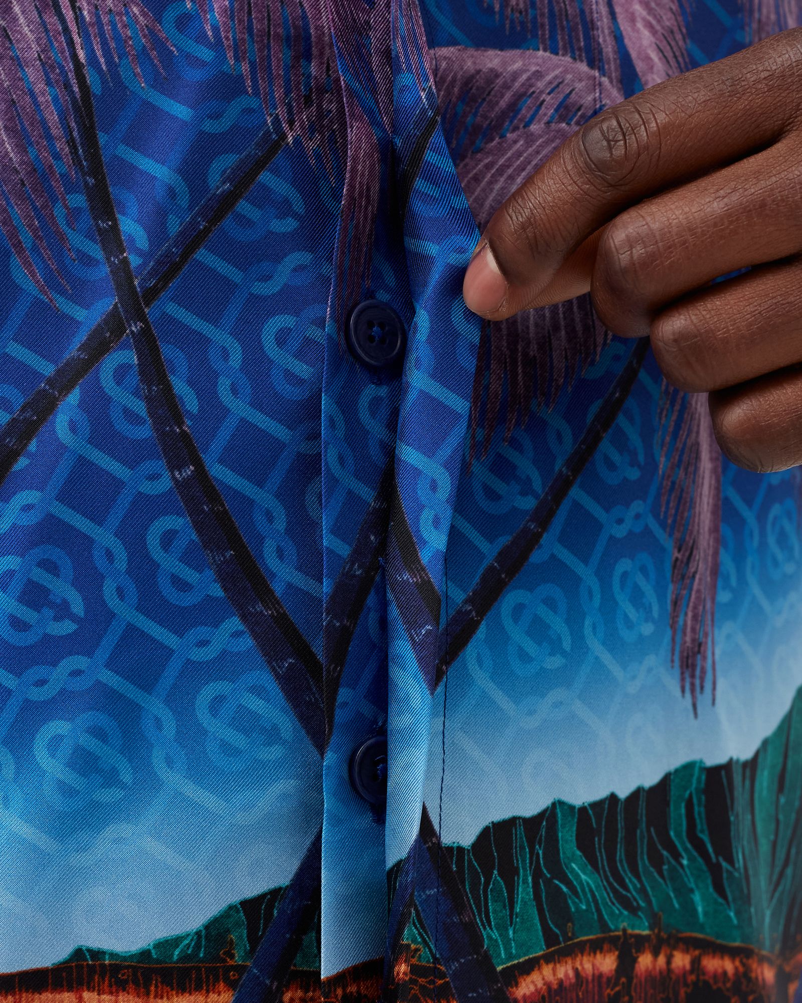 NUIT A MAUI PRINTED SILK SHIRT