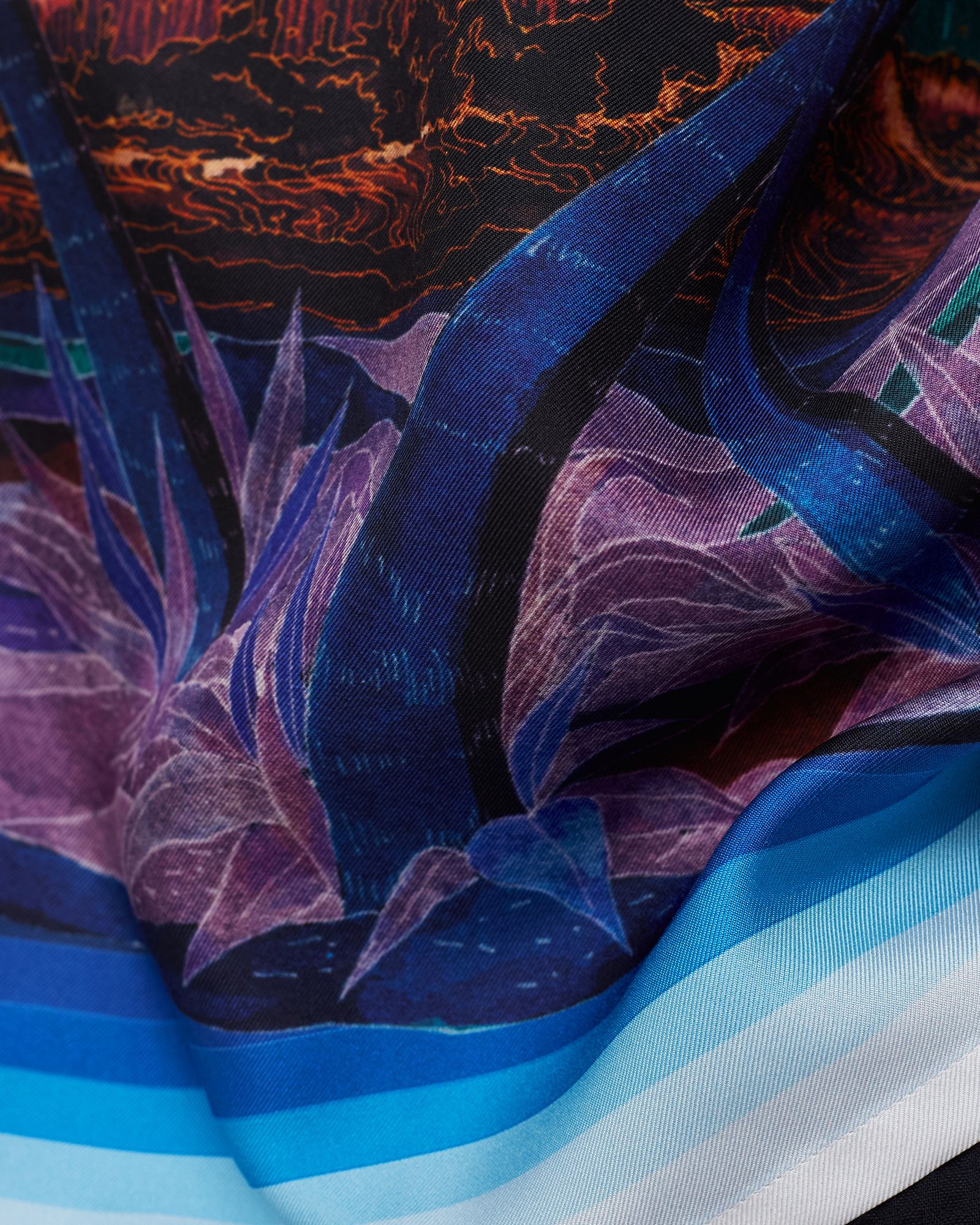 NUIT A MAUI PRINTED SILK SHIRT