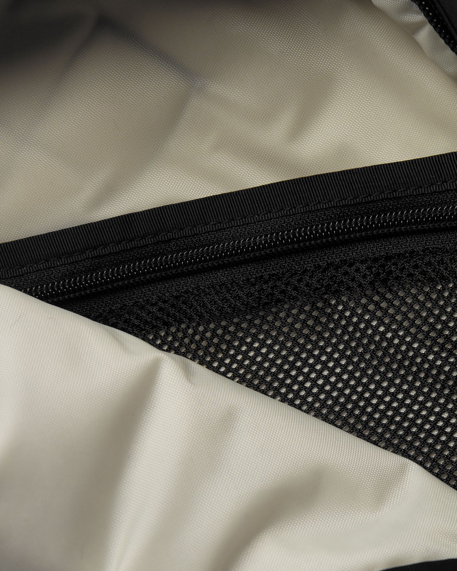 CITY VOYAGER DAYPACK