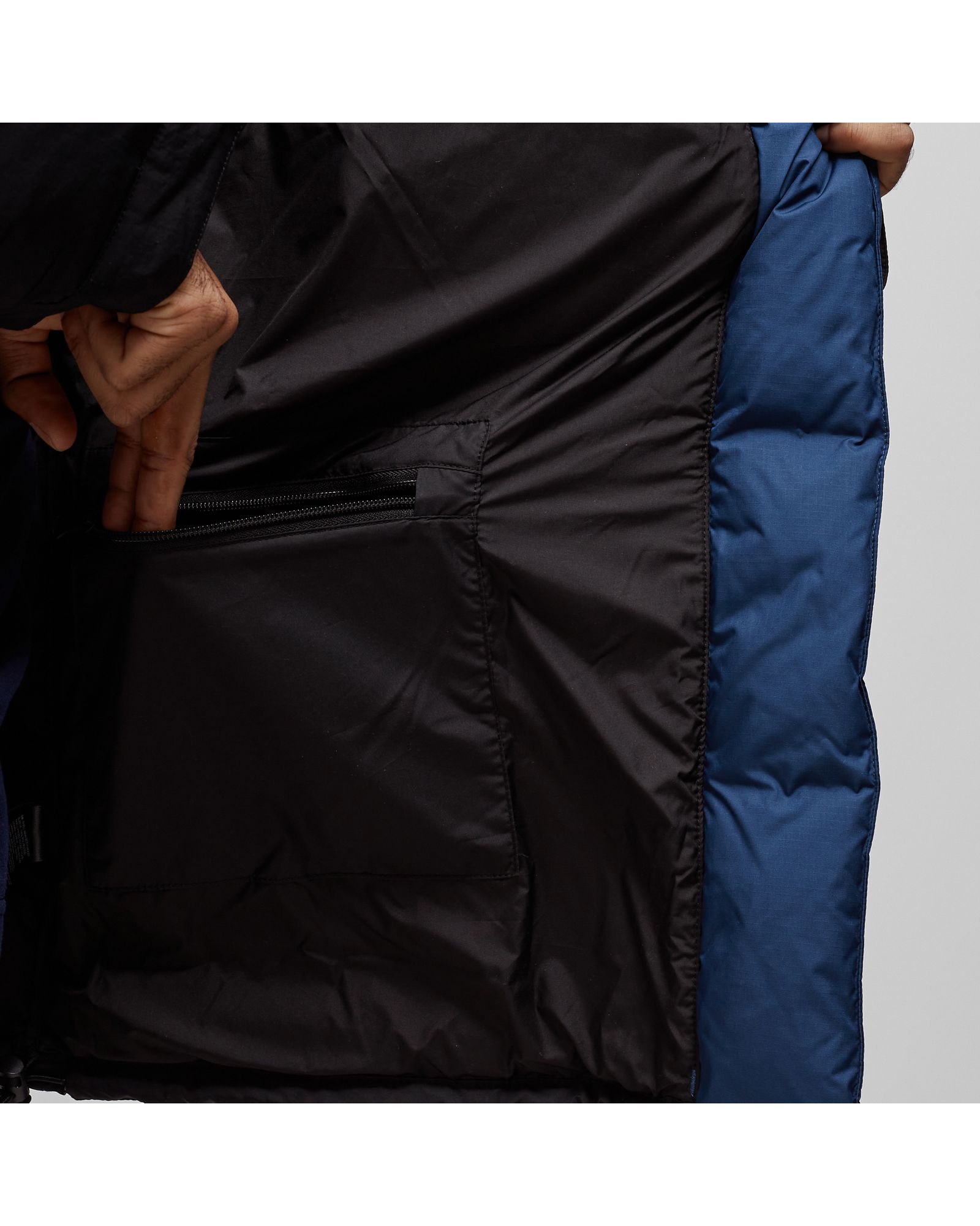 HEAD OF THE SKY PARKA