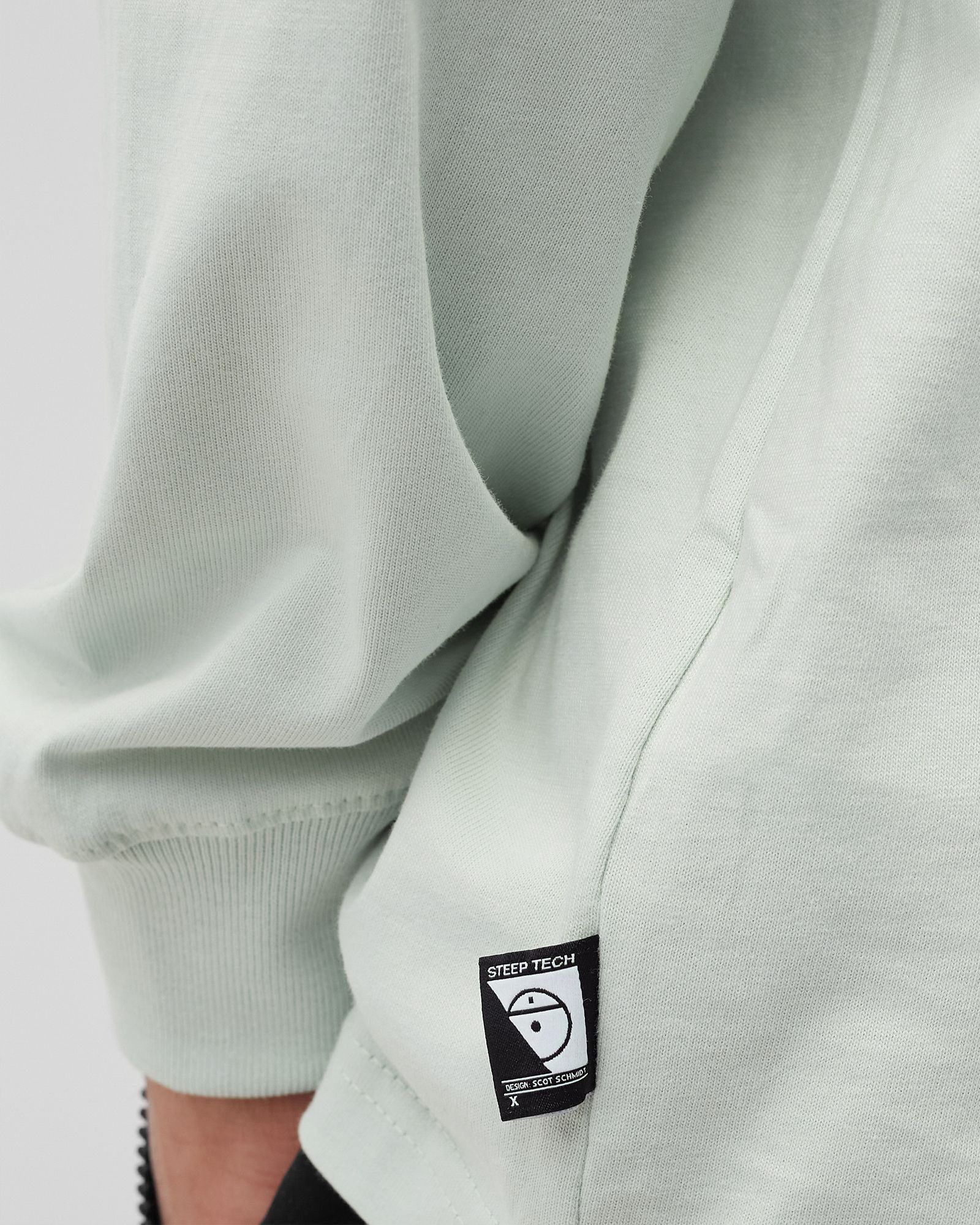 STEEP TECH LIGHT LONGSLEEVE