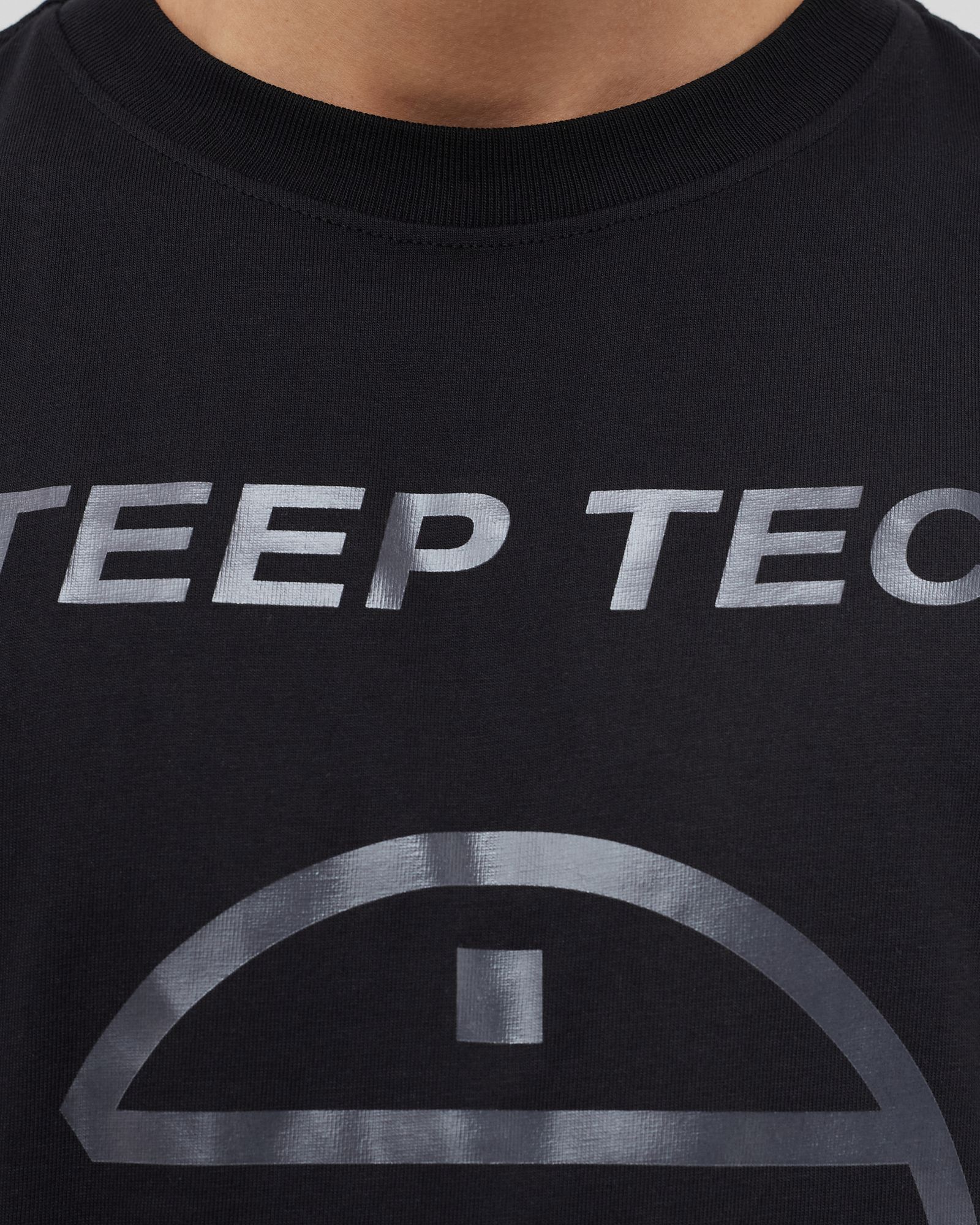 U STEEP TECH LIGHT TEE