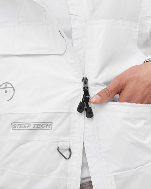 The North Face Steep tech Light rain jacket in white