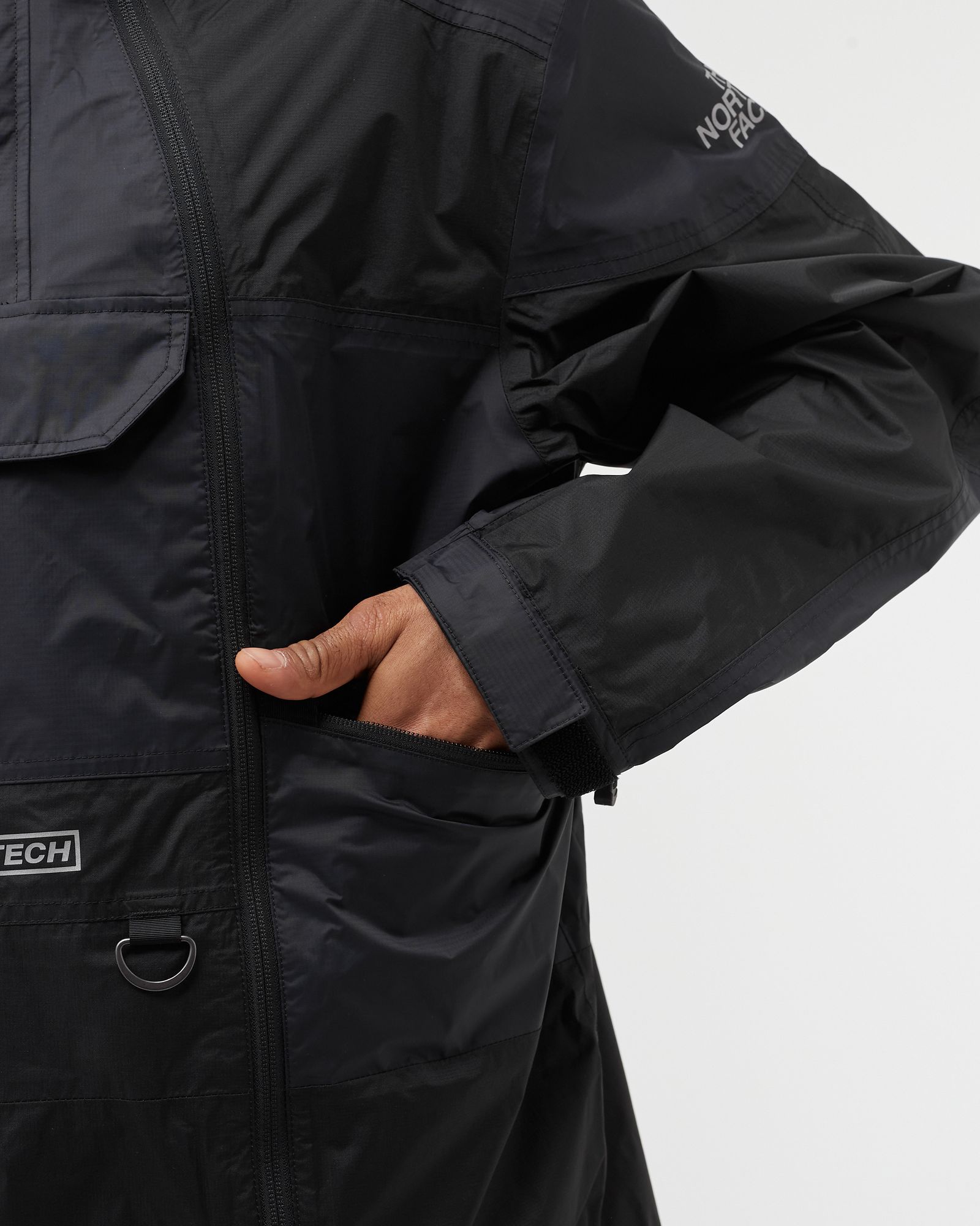 STEEP TECH LIGHT RAIN JACKET