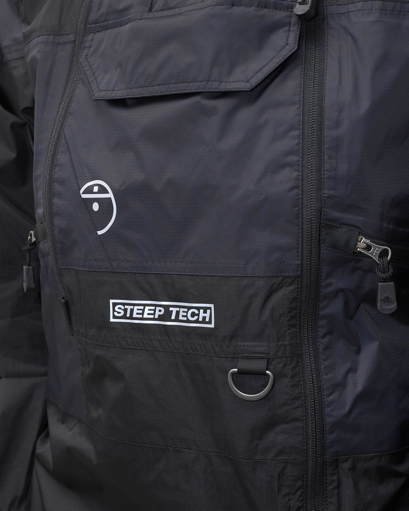 STEEP TECH LIGHT RAIN JACKET