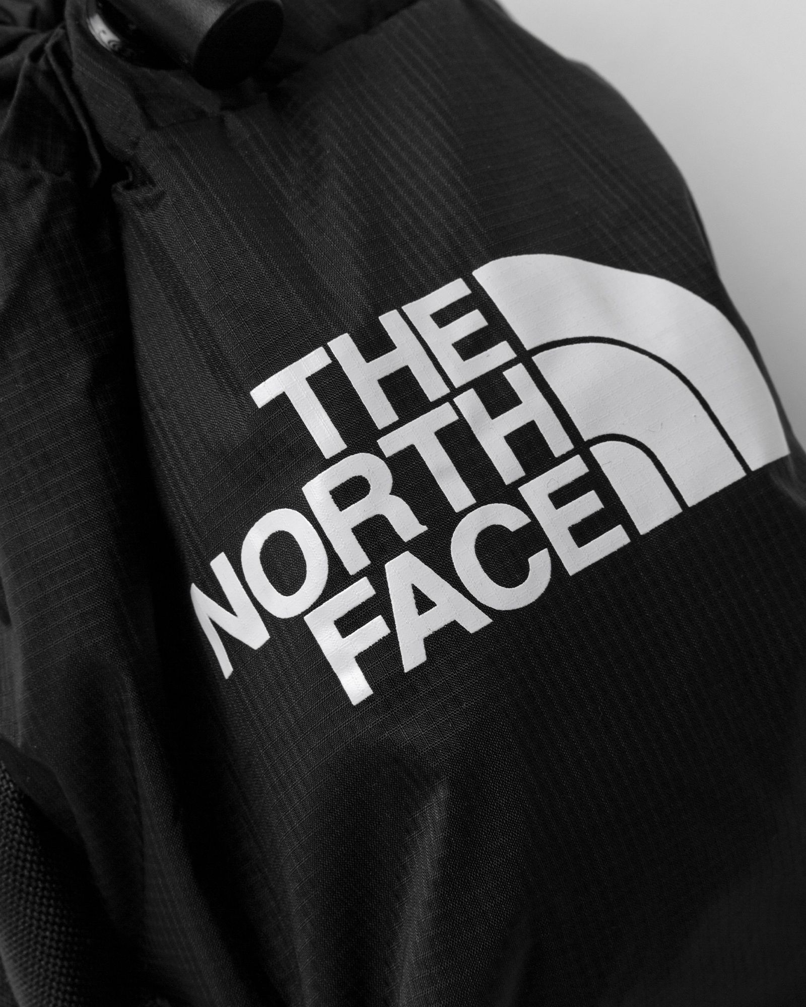 BOZER CROSS BODY BAG