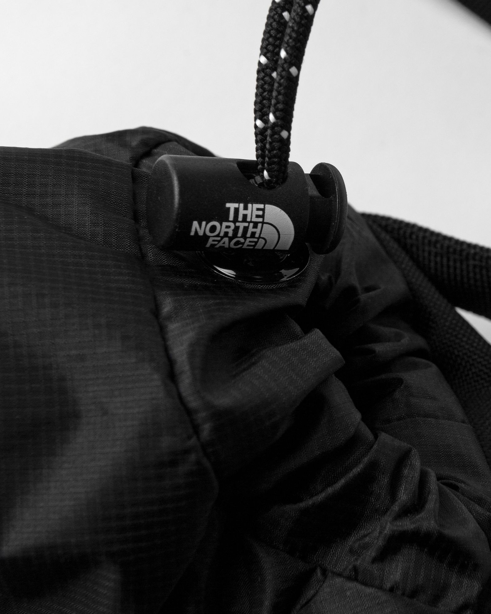 BOZER CROSS BODY BAG