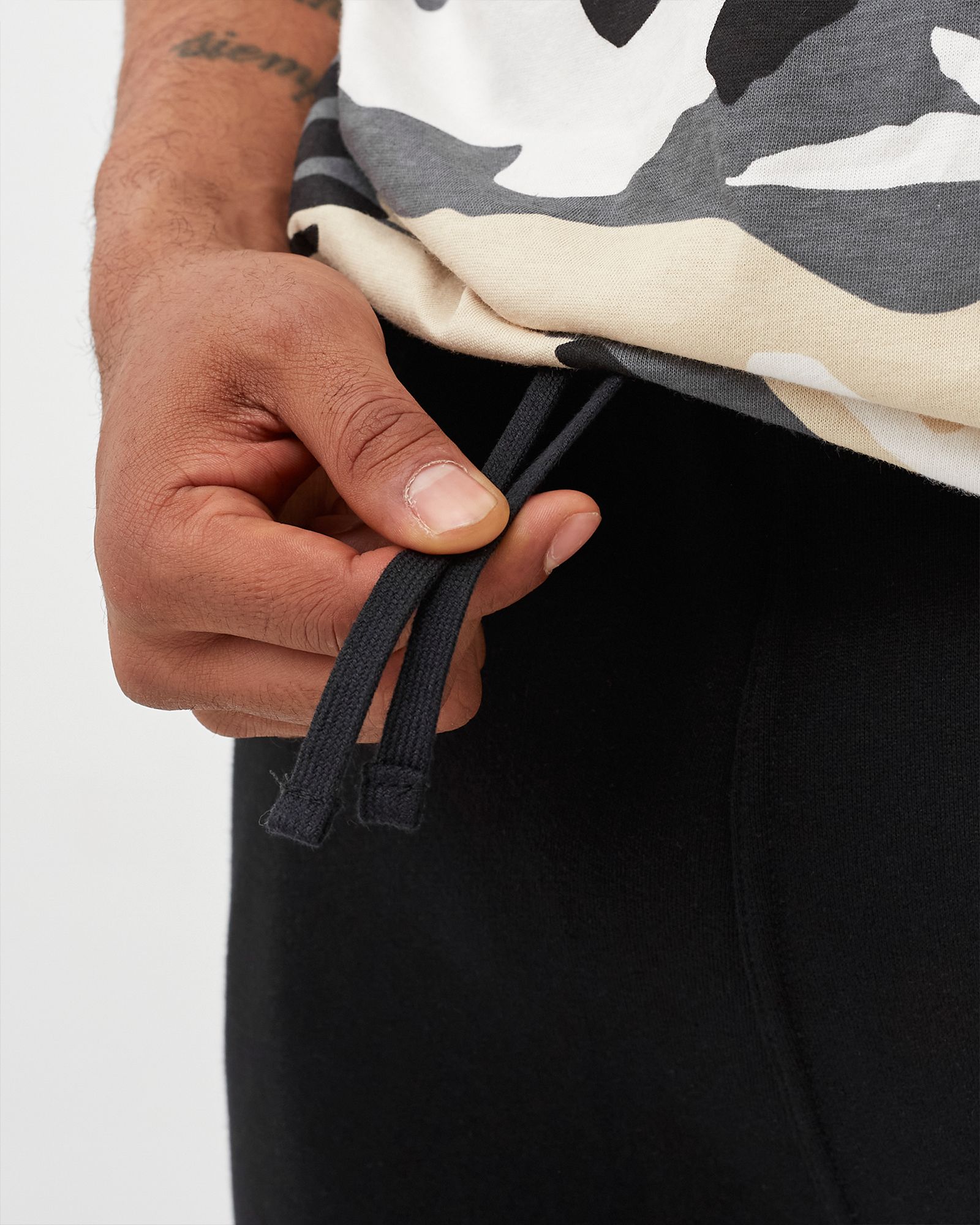 BASIC SUMMER CARGO JOGGING PANTS