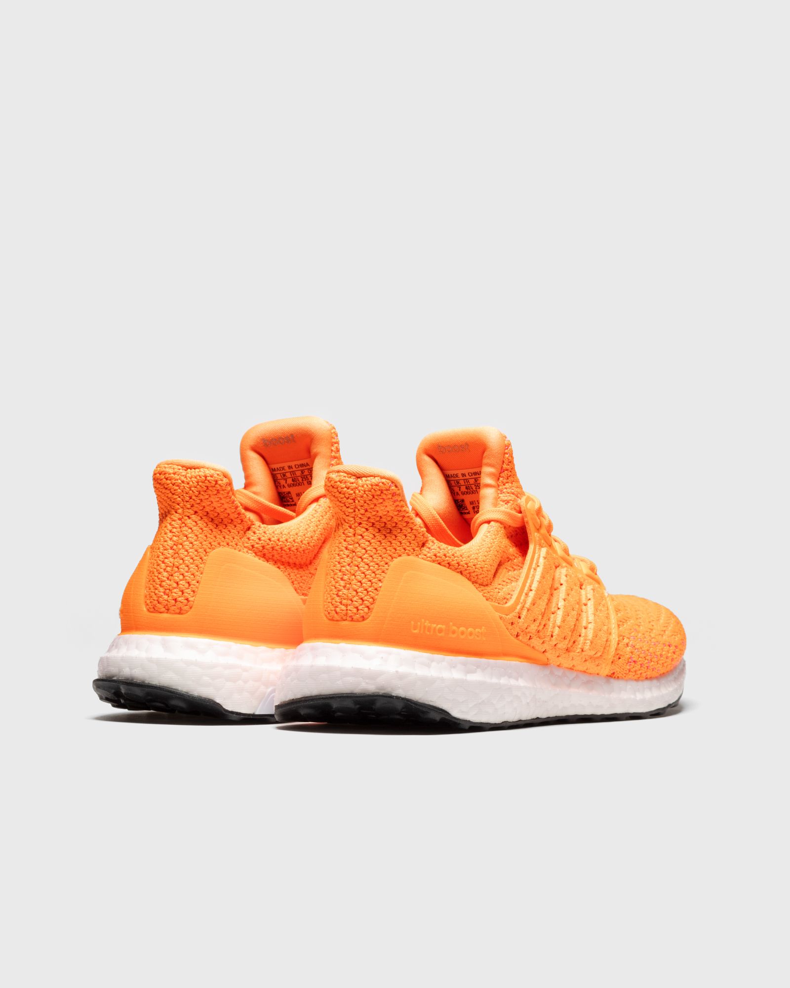 WMNS ULTRABOOST CLIMA DNA