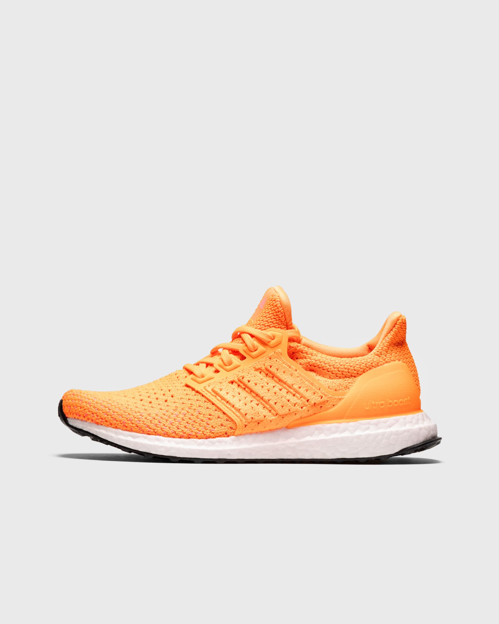 WMNS ULTRABOOST CLIMA DNA