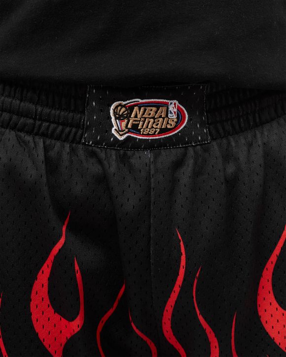 CHICAGO BULLS FLAMES SWINGMAN SHORT